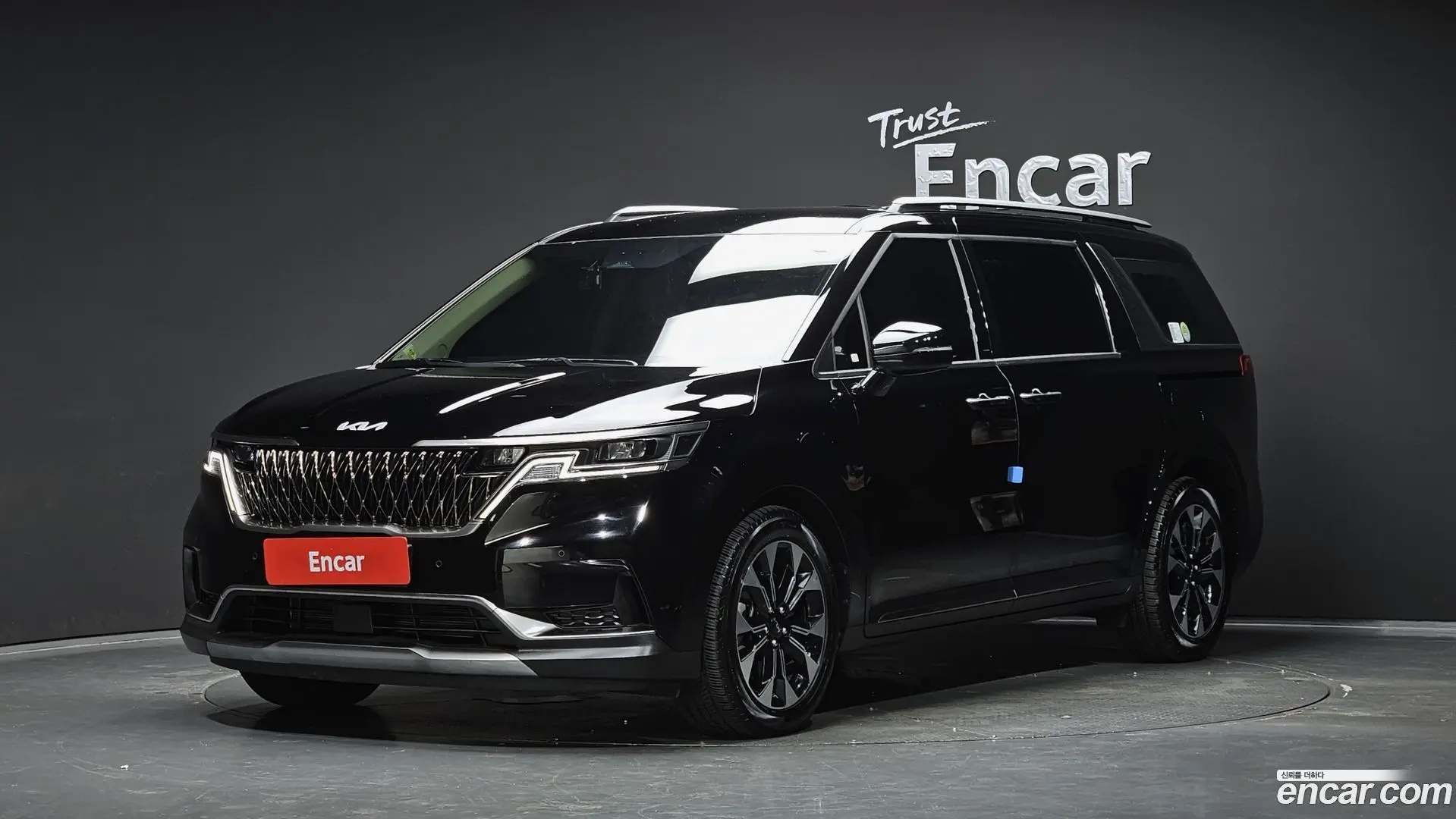 Main__Slider__Photo:Canival Kia 2022.3-0