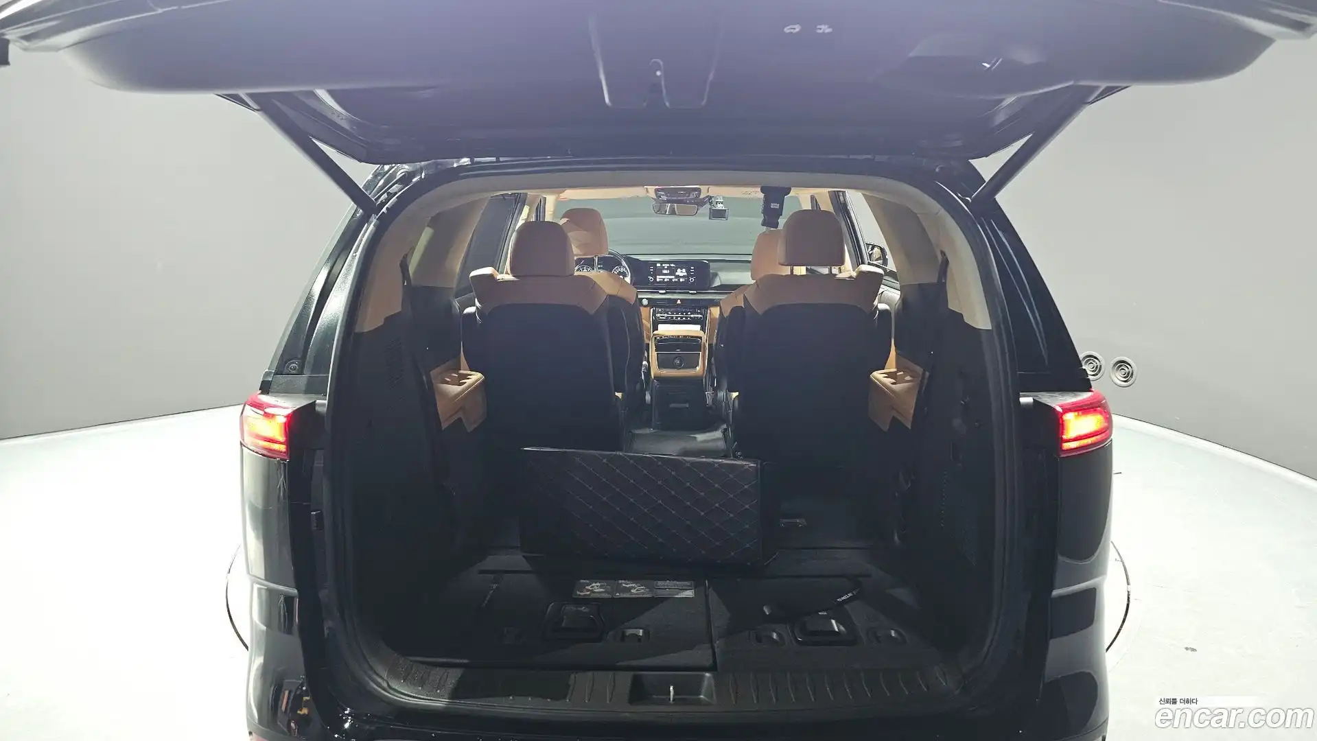 Canival Kia 2022.3-OPTION-024