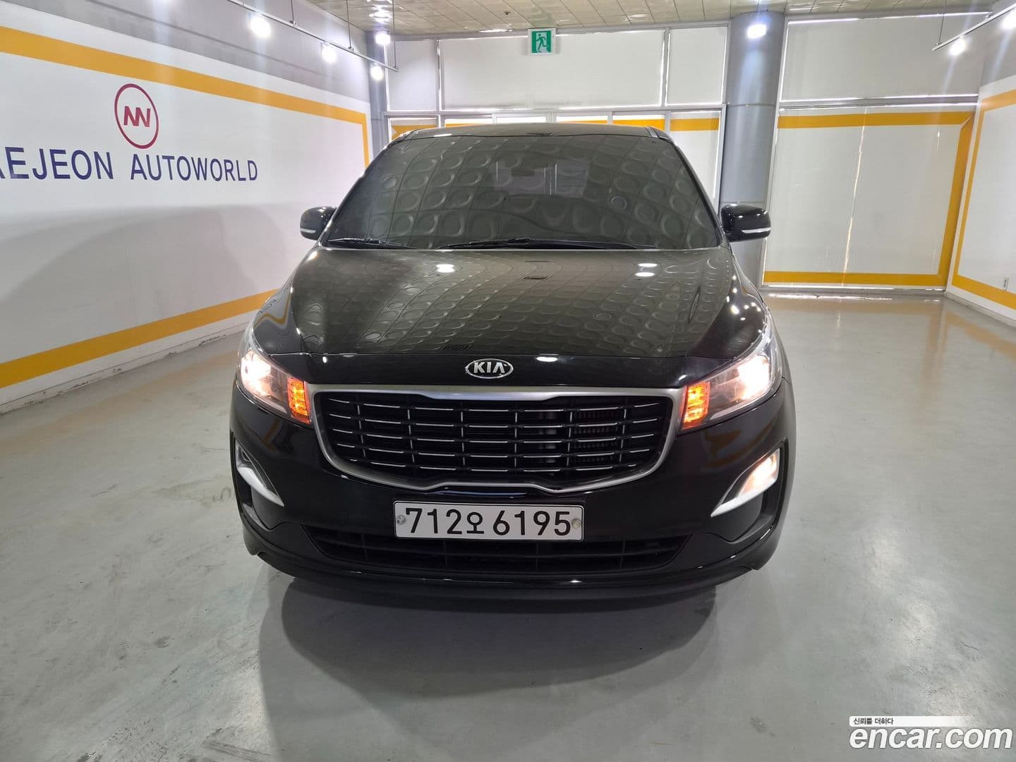 Main__Slider__Photo:Canival Kia 2020.0-0