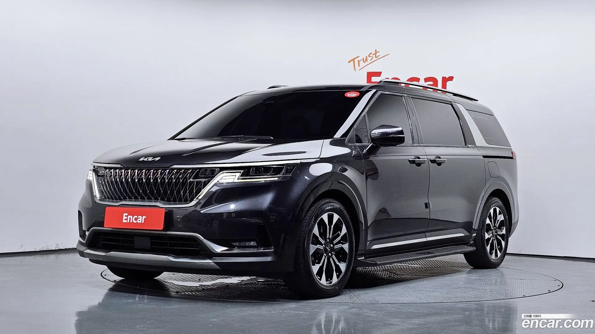 Main__Slider__Photo:Canival Kia 2021.11-0