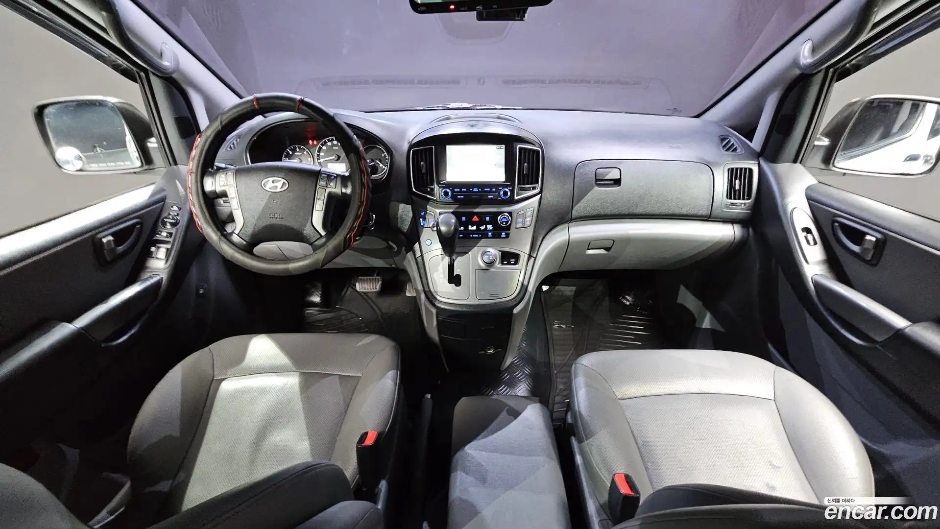 Starex Hyundai 2016.7-INNER-007