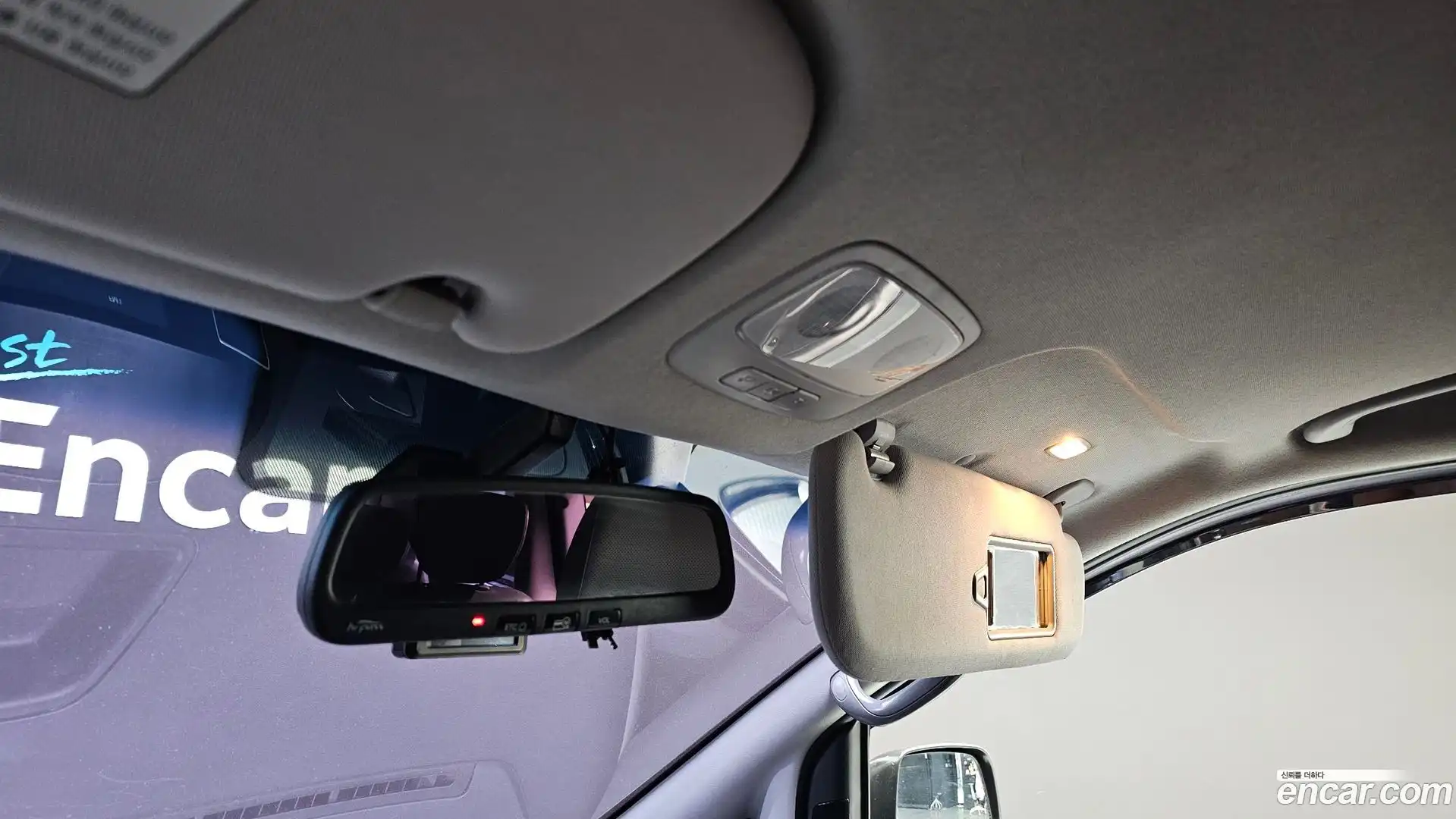 Starex Hyundai 2016.7-OPTION-024