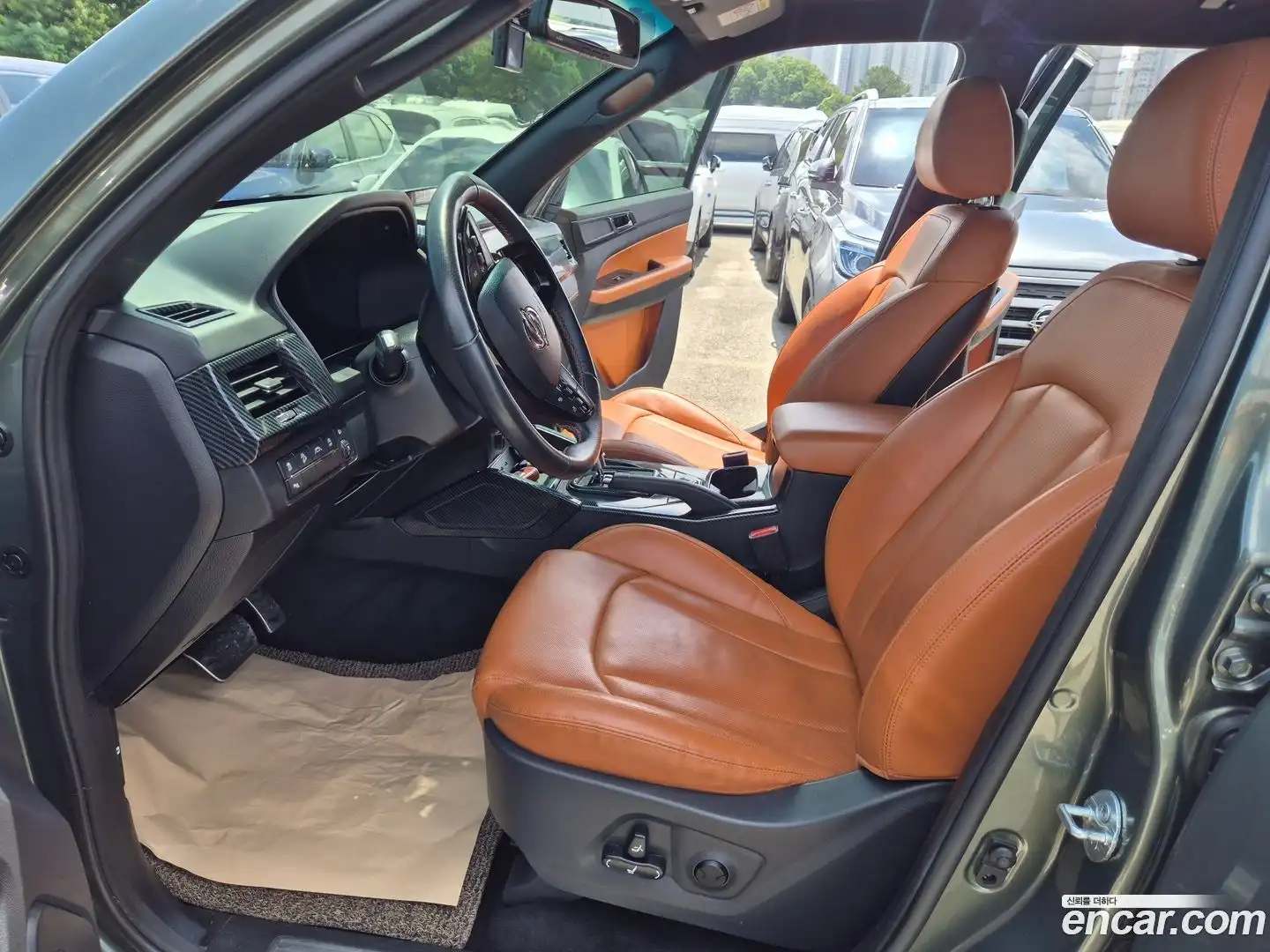 Rexton KG Mobility 2022.3-INNER-009