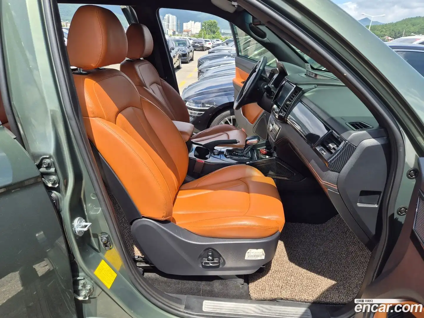 Rexton KG Mobility 2022.3-INNER-010