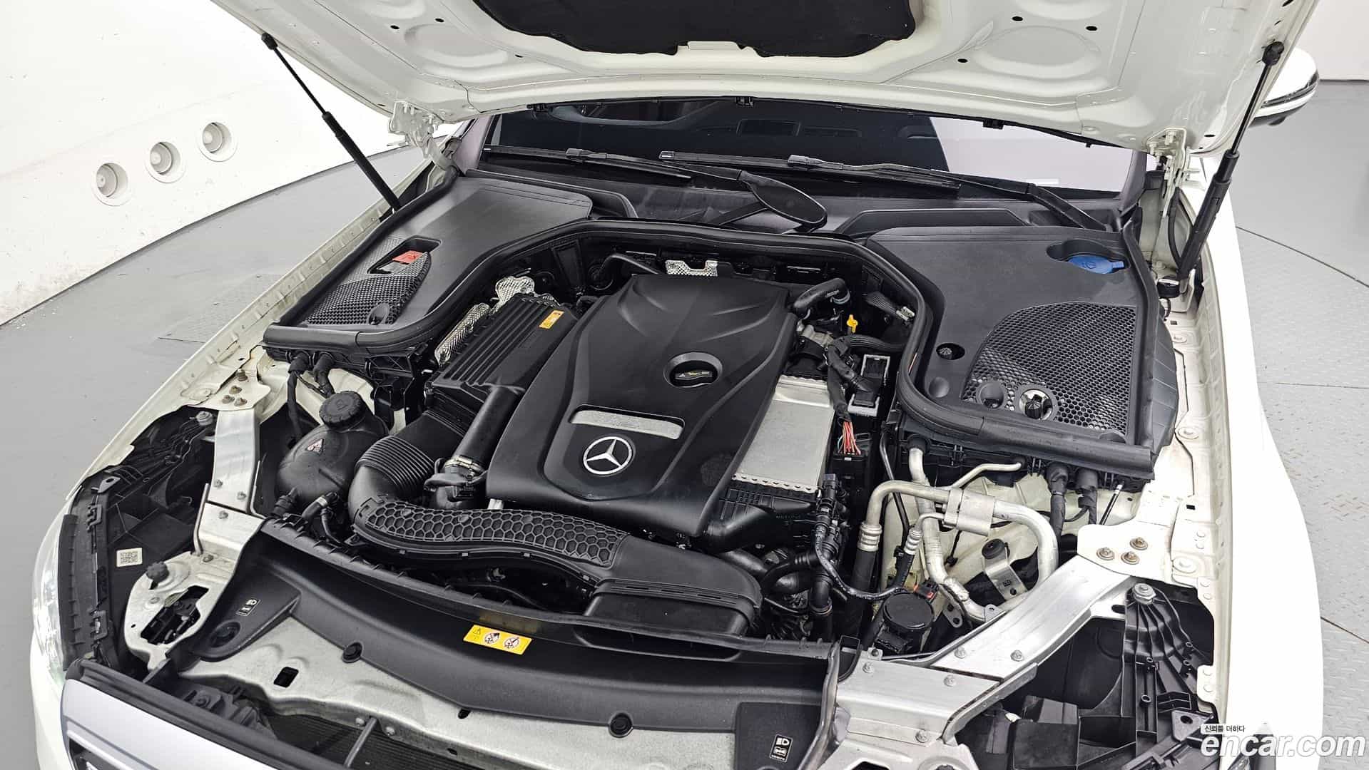 E-Class Mercedes-Benz 2019.3-OUTER-006