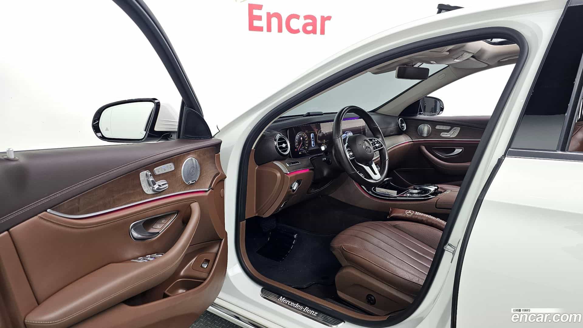 E-Class Mercedes-Benz 2019.3-INNER-010