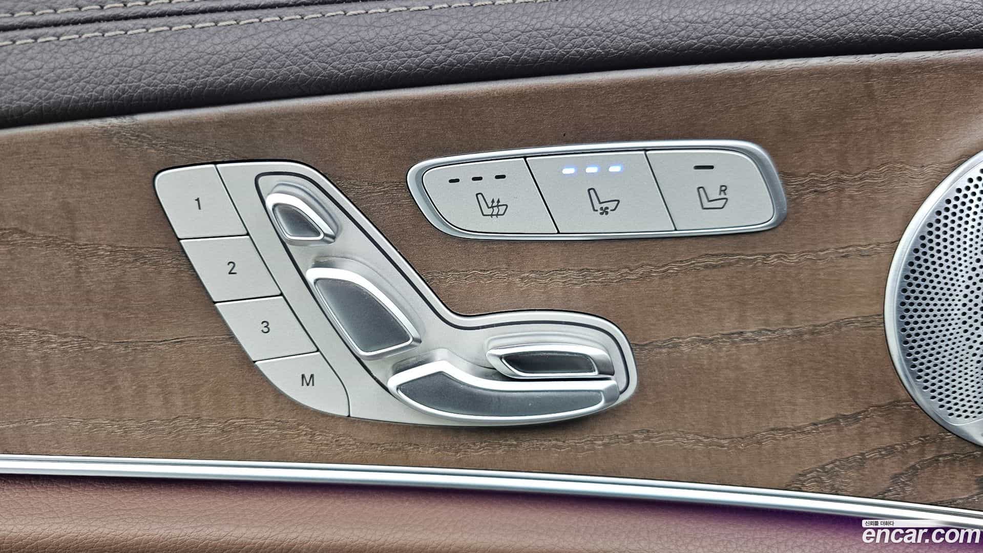 E-Class Mercedes-Benz 2019.3-OPTION-047