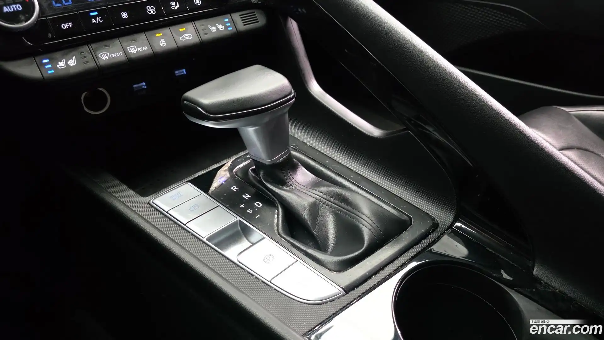 AVANTE Hyundai 2022.5-INNER-009