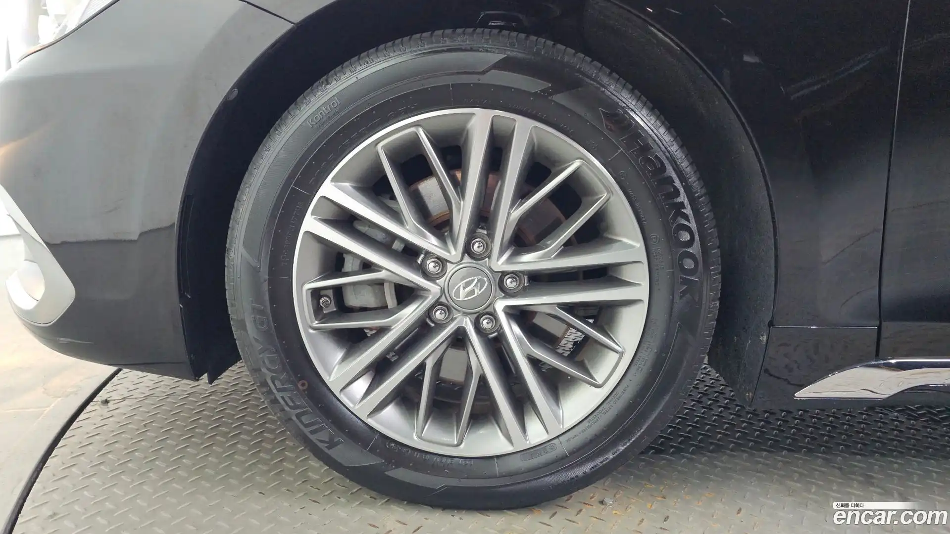 Grandeur Hyundai 2018.6-OUTER-005