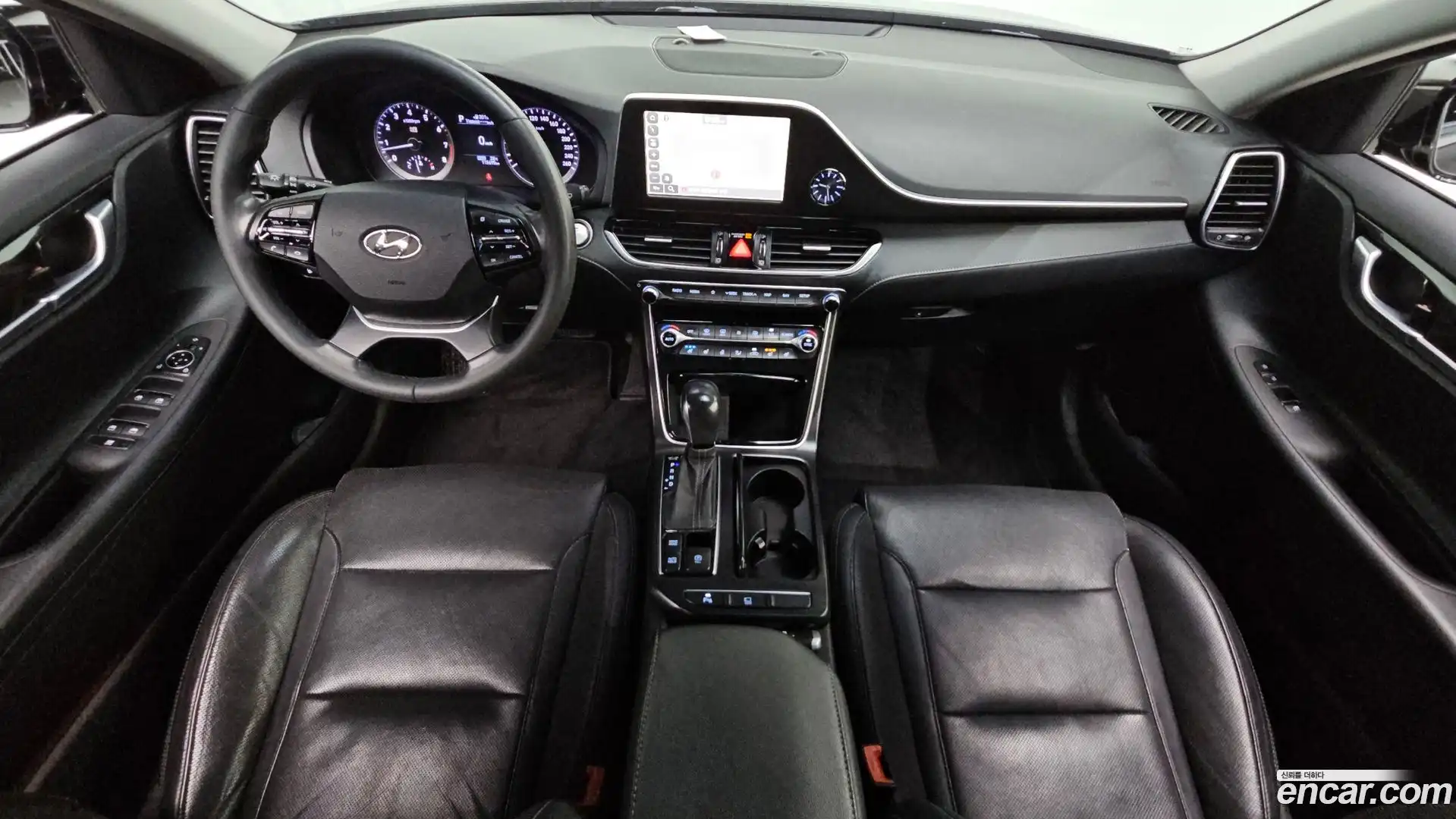 Grandeur Hyundai 2018.6-INNER-007