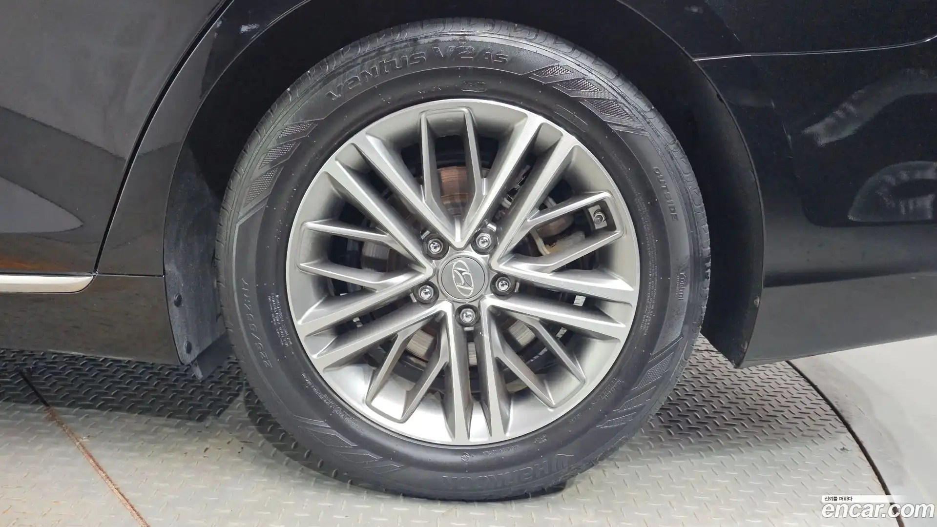 Grandeur Hyundai 2018.6-OUTER-031