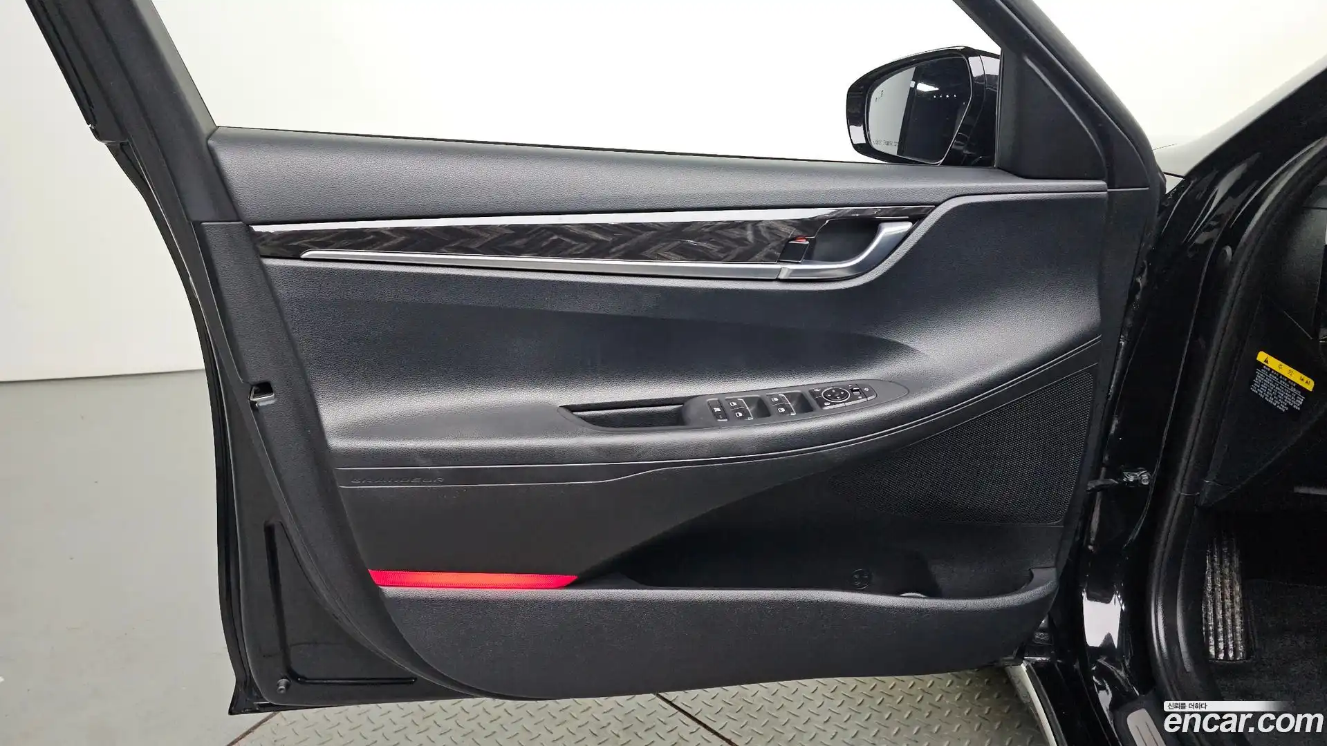 Grandeur Hyundai 2018.6-INNER-034