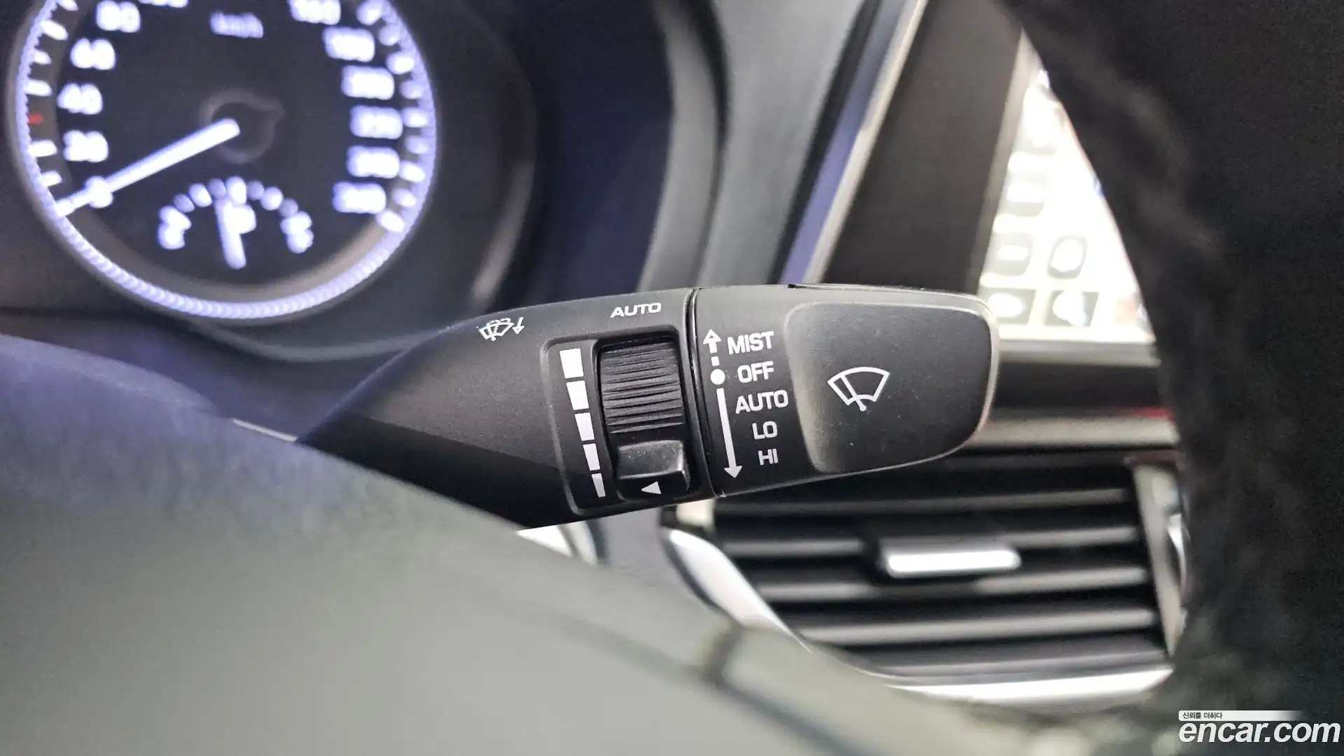 Grandeur Hyundai 2018.6-OPTION-041