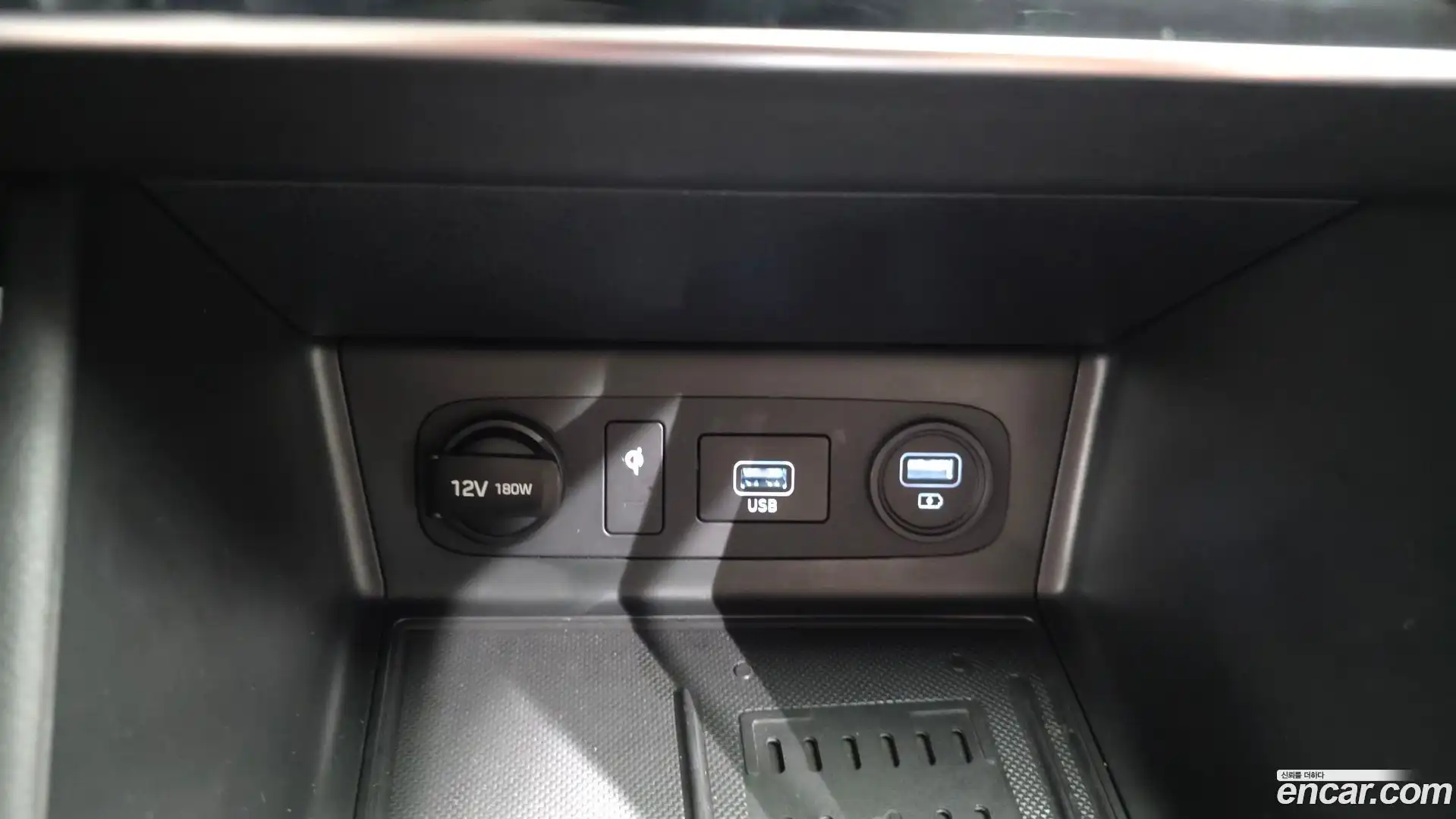 Sonata Hyundai 2019.5-OPTION-017