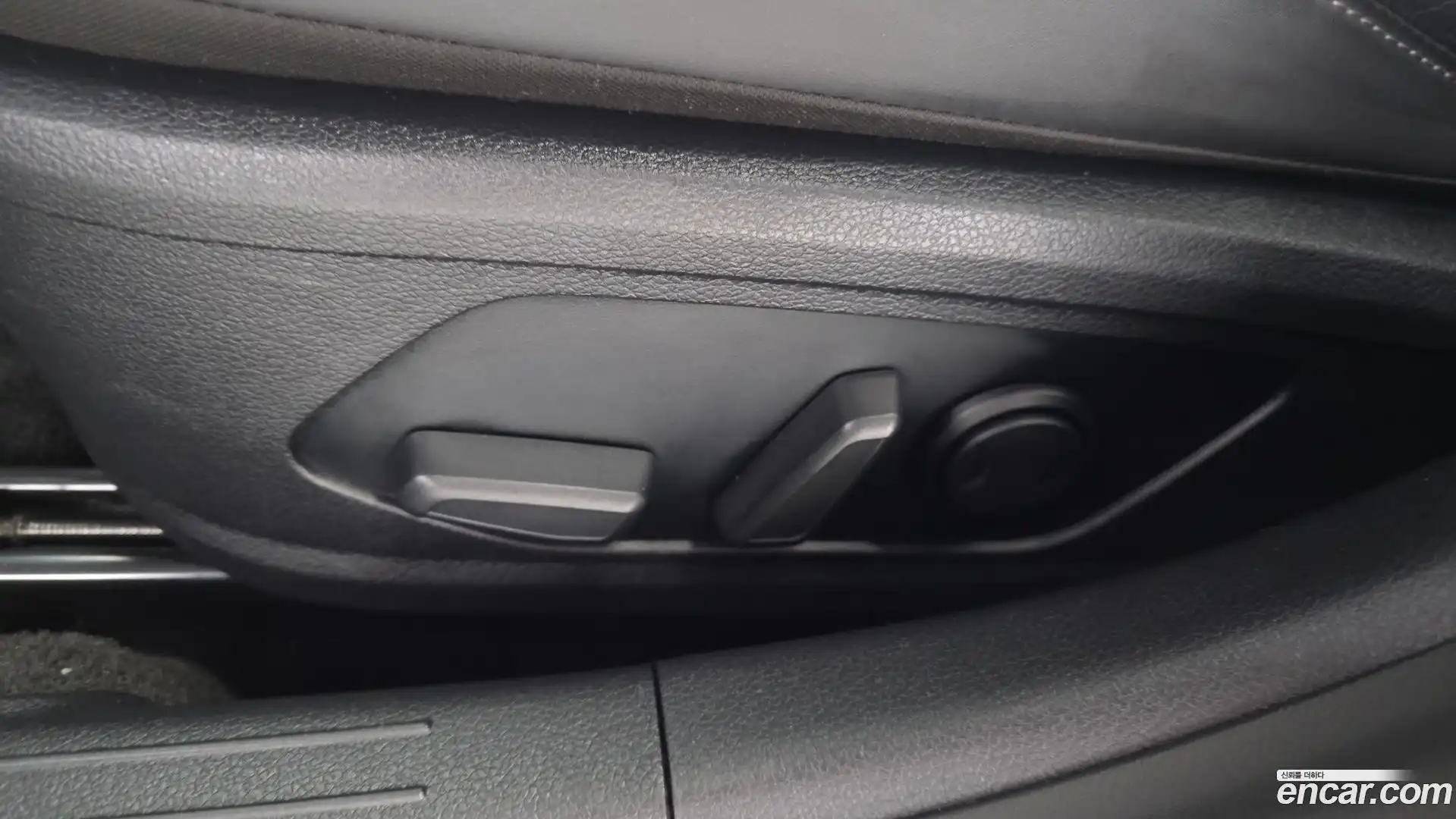 Sonata Hyundai 2019.5-OPTION-044