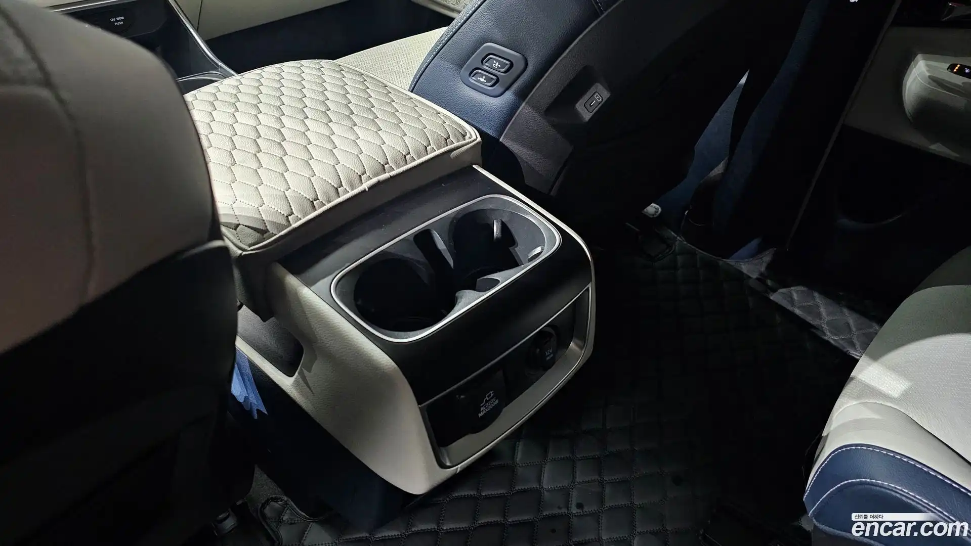 Canival Kia 2024.6-OPTION-044