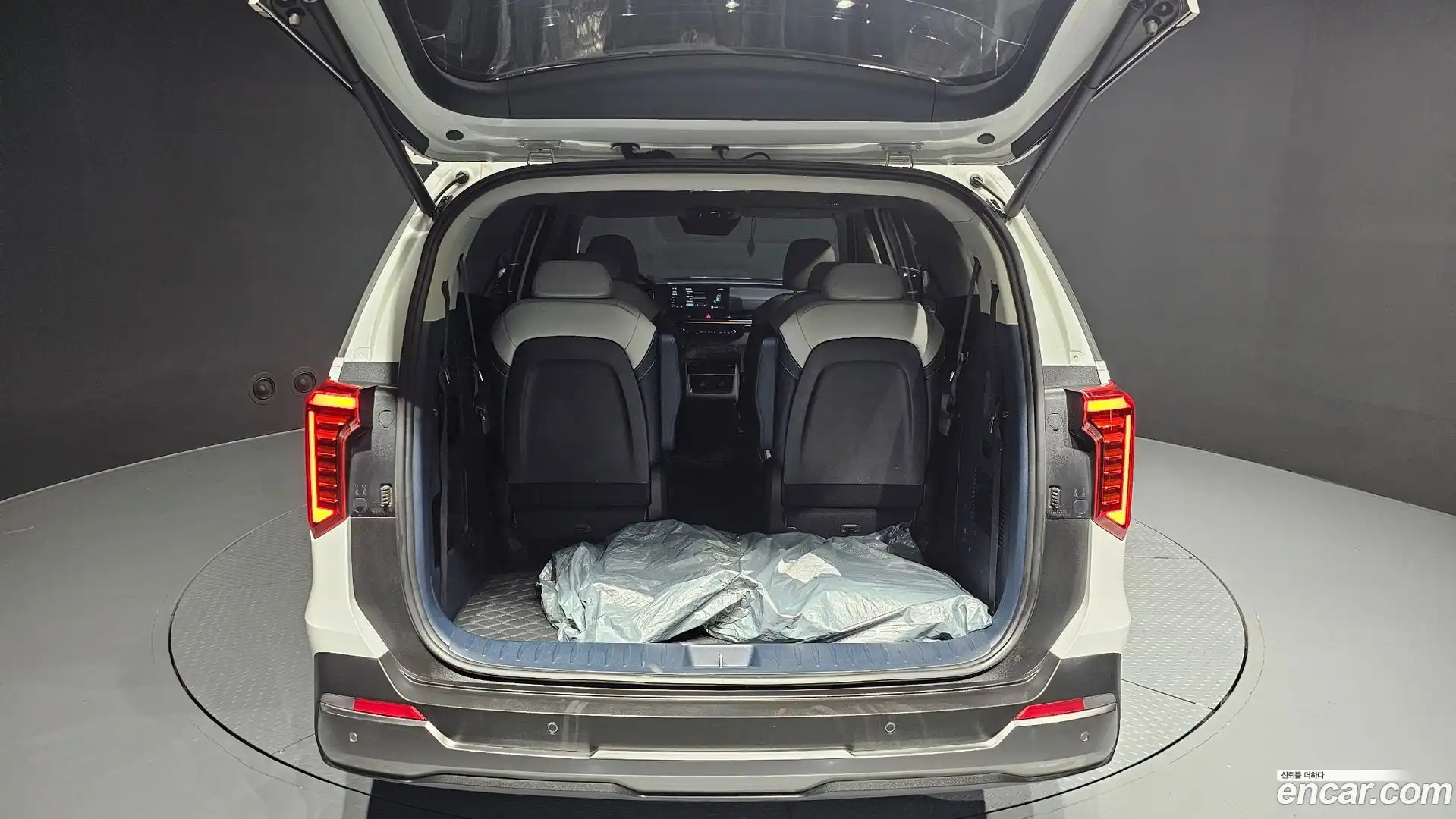 Canival Kia 2024.6-OPTION-048