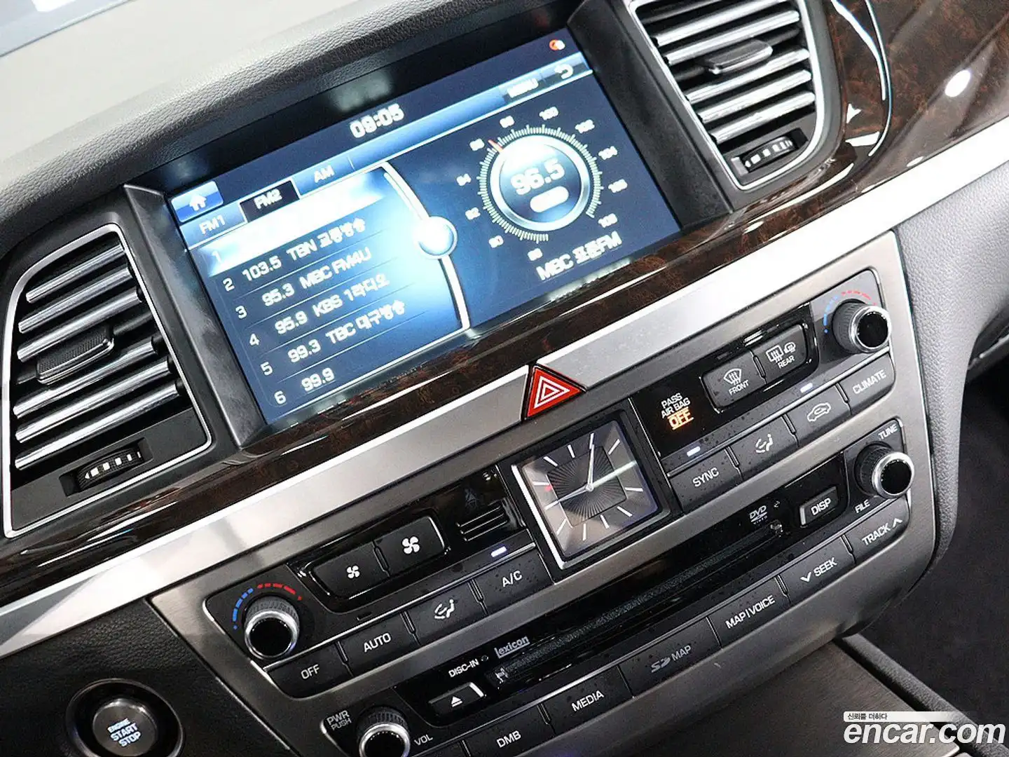 Genesis Hyundai 2015.4-INNER-007