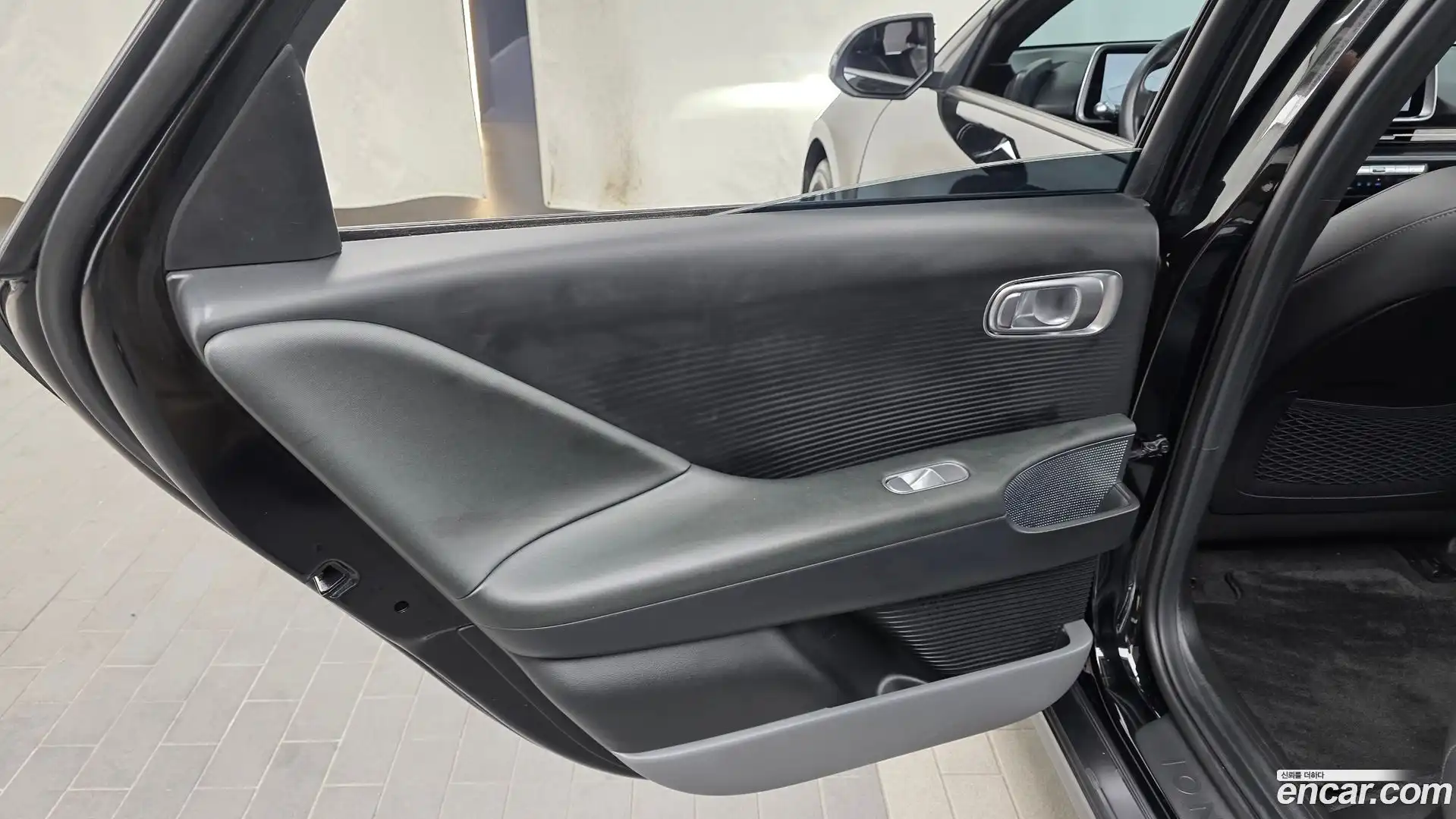 Ioniq6 Hyundai 2022.10-INNER-035