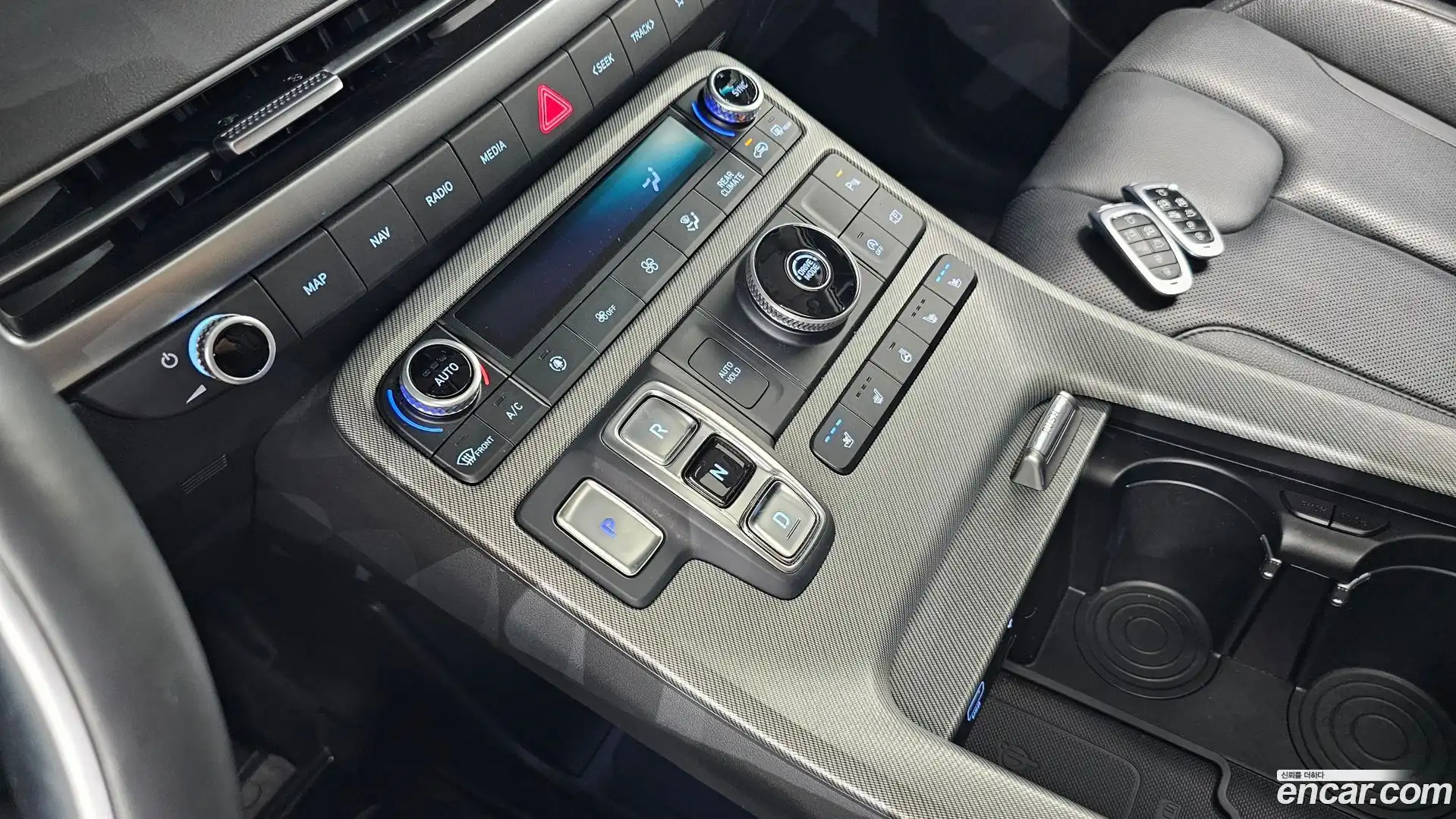 Palisade Hyundai 2023.8-INNER-009