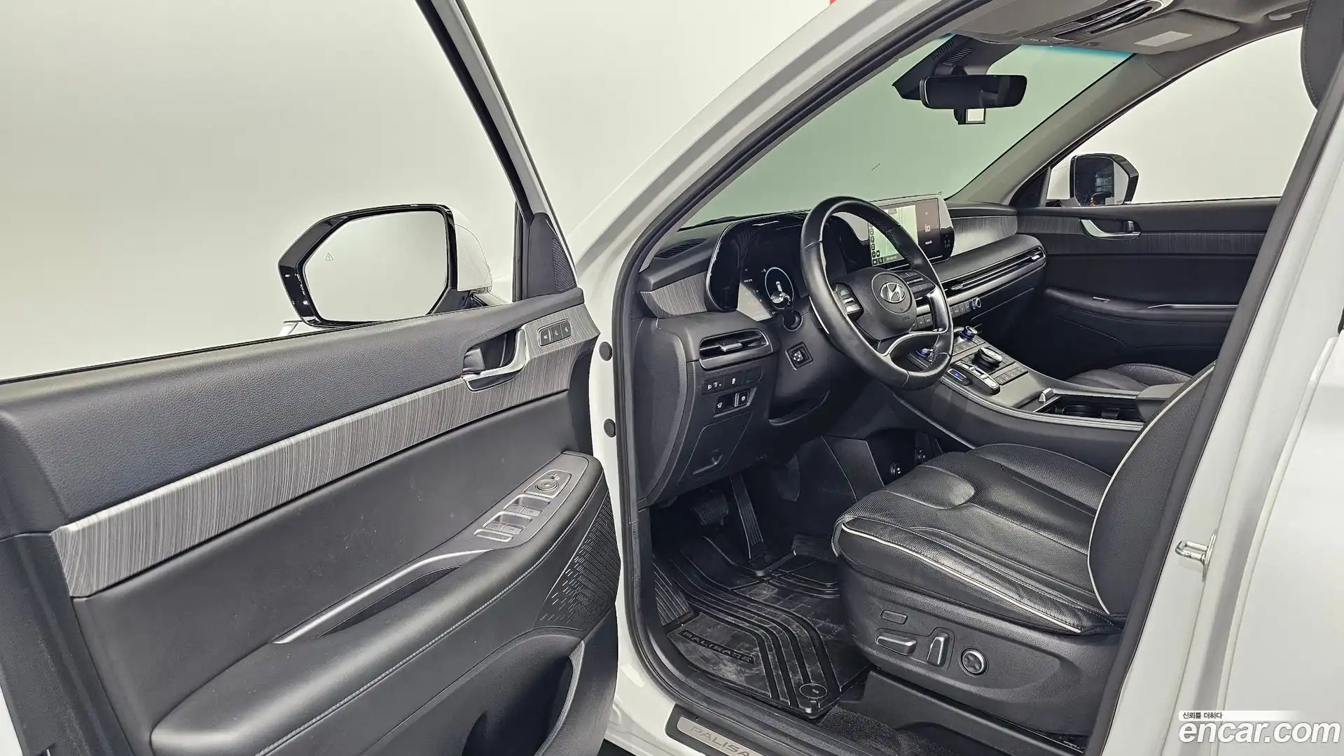 Palisade Hyundai 2023.8-INNER-010