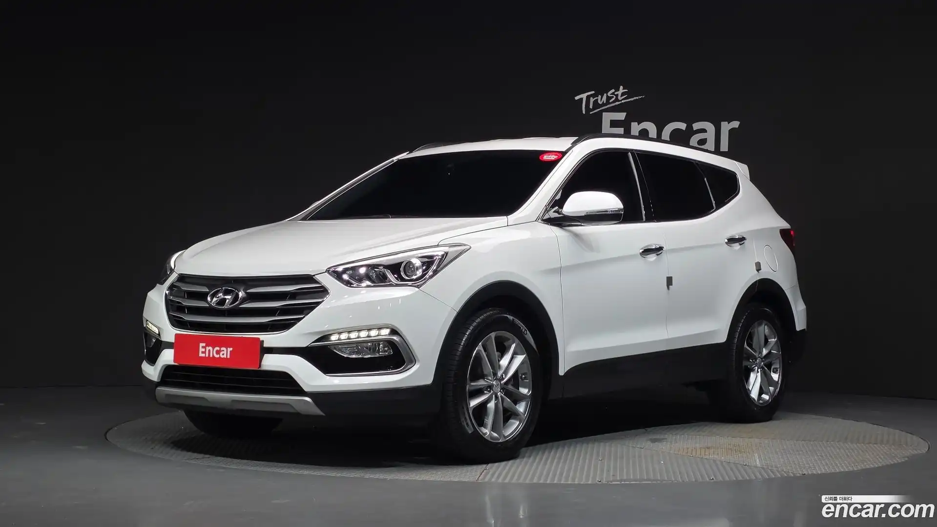 Santafe Hyundai 2016.10-OUTER-001