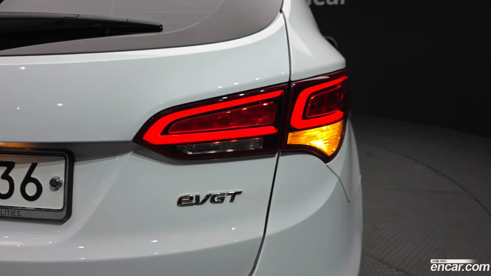 Santafe Hyundai 2016.10-OUTER-033