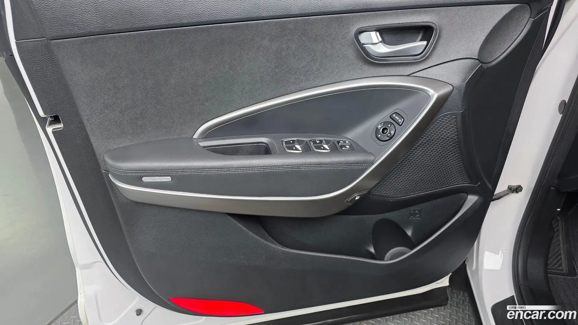 Santafe Hyundai 2016.10-INNER-034