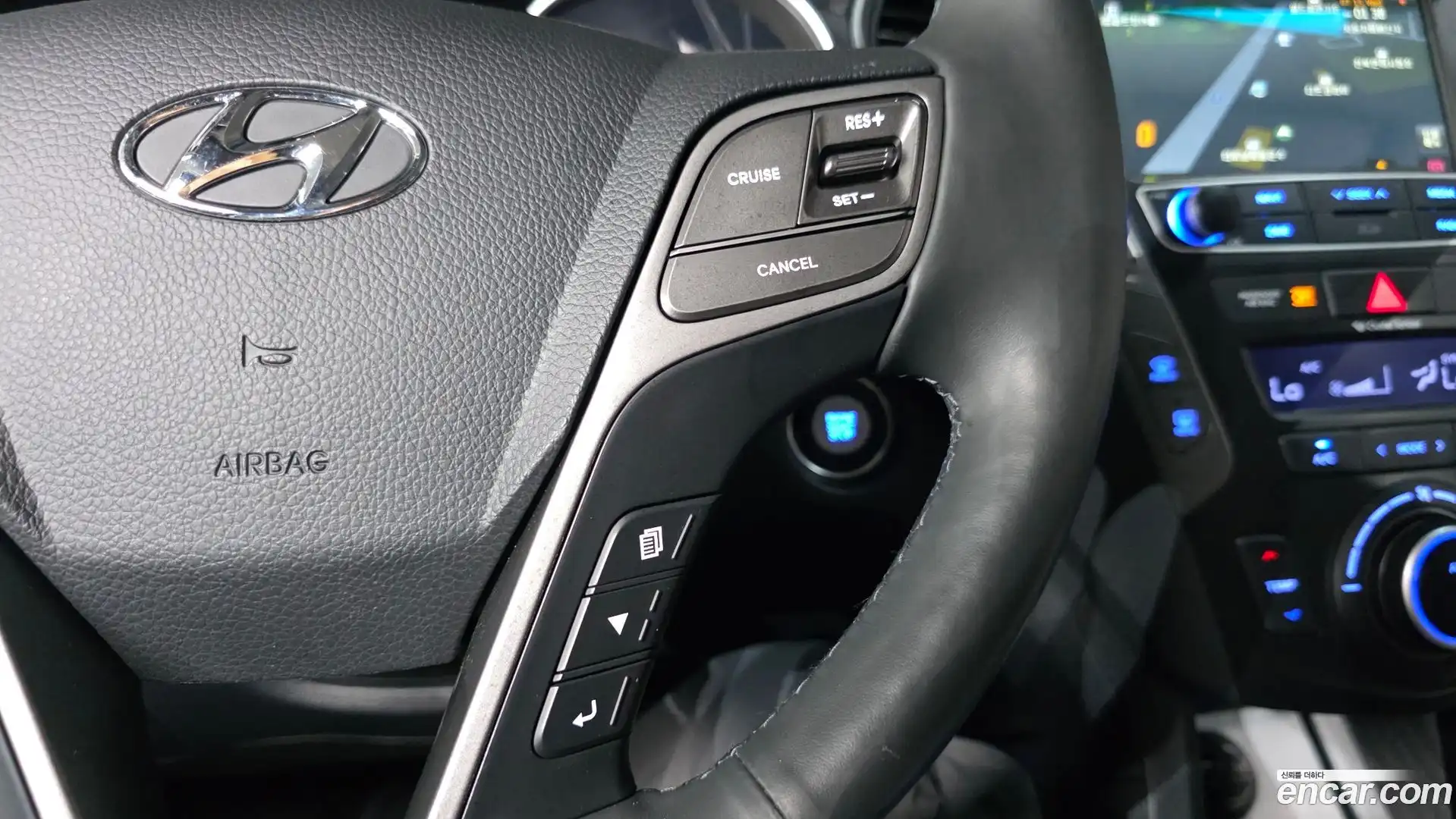 Santafe Hyundai 2016.10-INNER-036