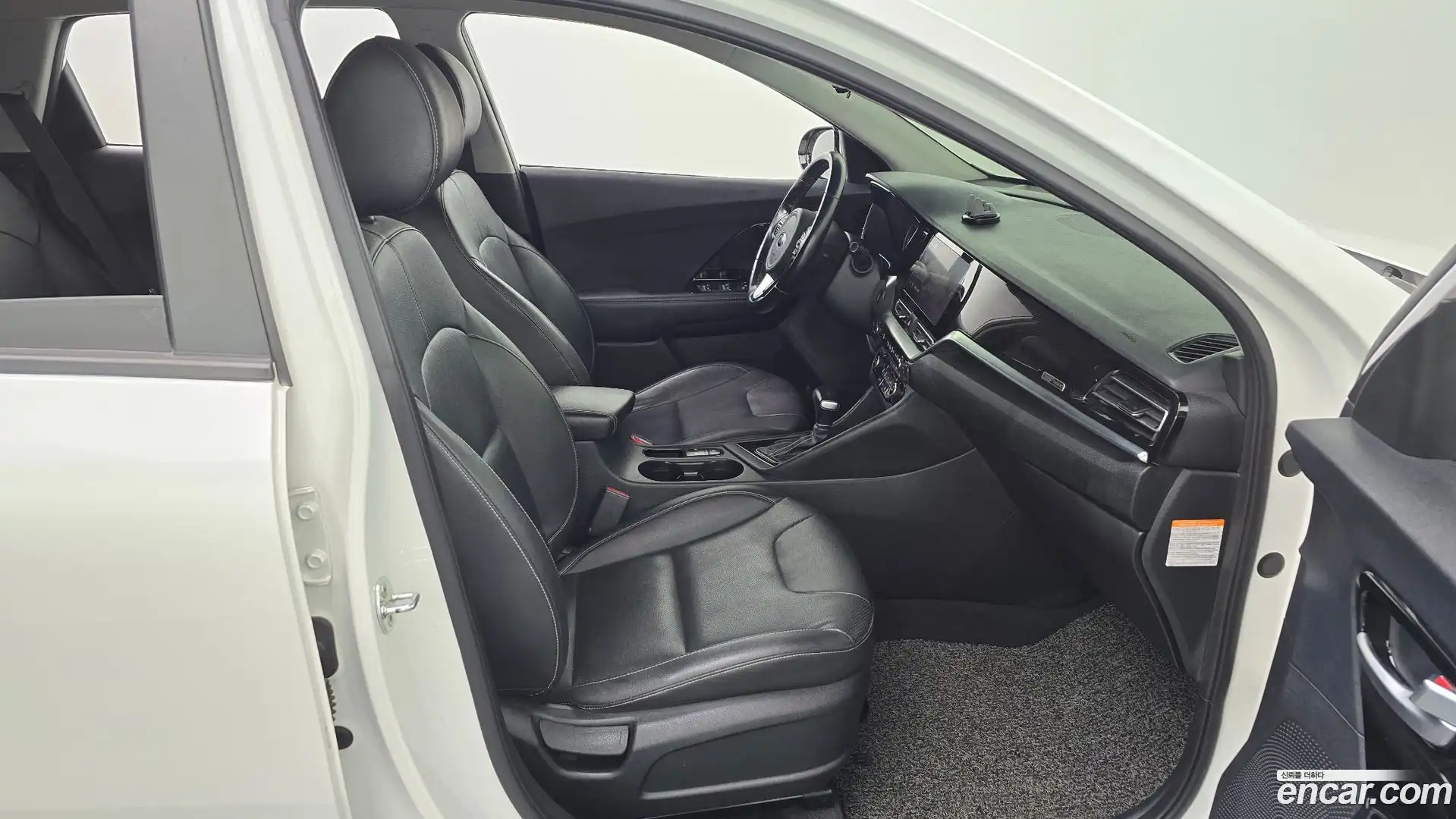 Niro Kia 2019.6-INNER-036