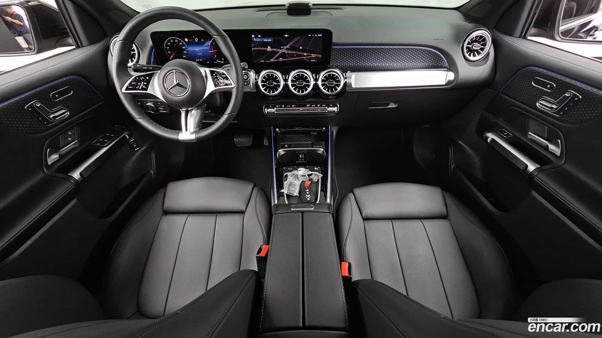 GLB-Class Mercedes-Benz 2024.6-INNER-007