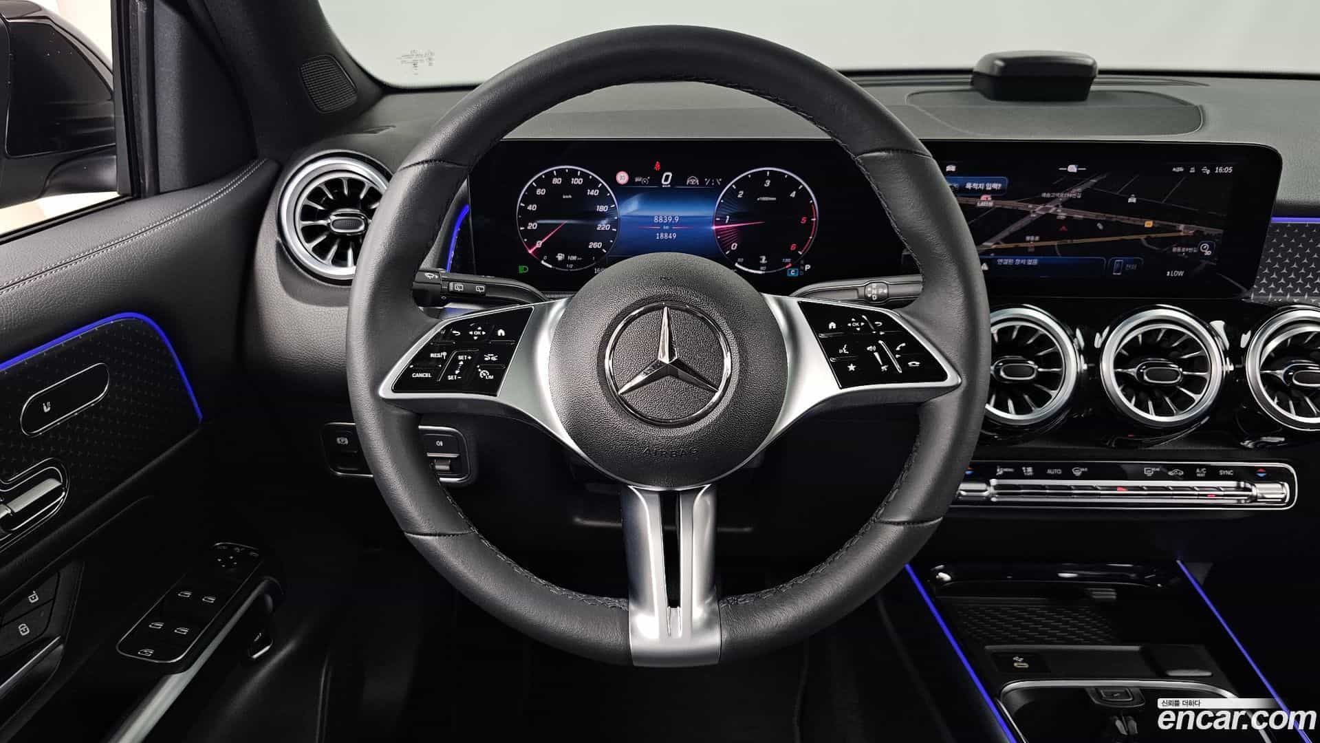 GLB-Class Mercedes-Benz 2024.6-OPTION-017