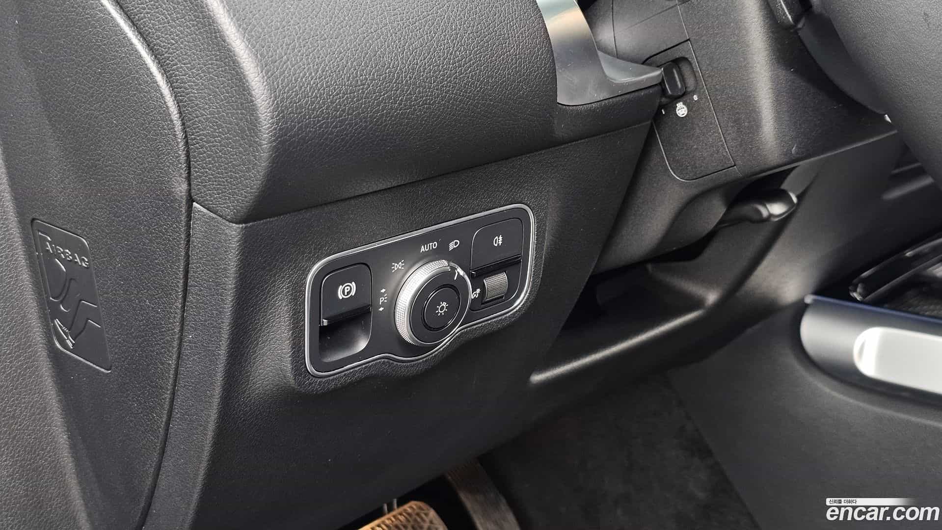 GLB-Class Mercedes-Benz 2024.6-OPTION-023