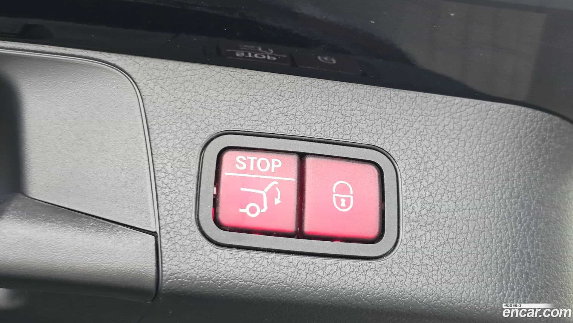 GLB-Class Mercedes-Benz 2024.6-OPTION-044