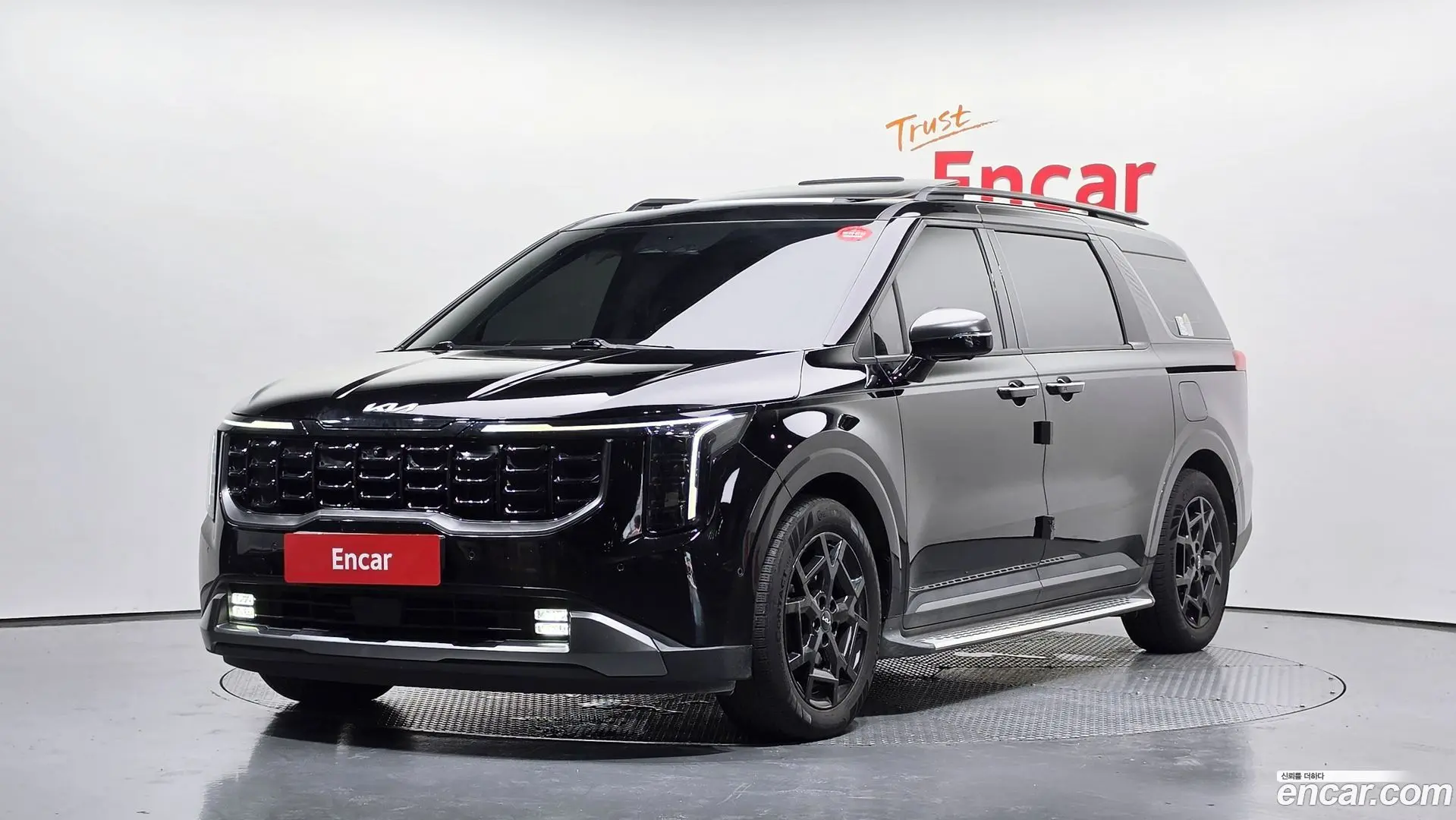 Main__Slider__Photo:Canival Kia 2024.6-0