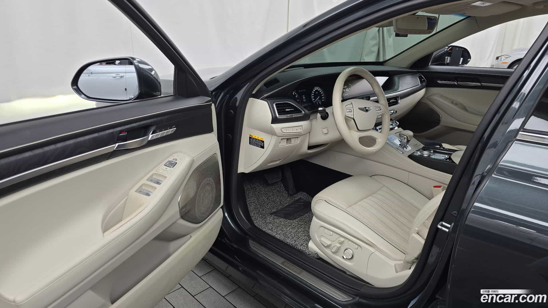 G90 Genesis 2020.2-INNER-010