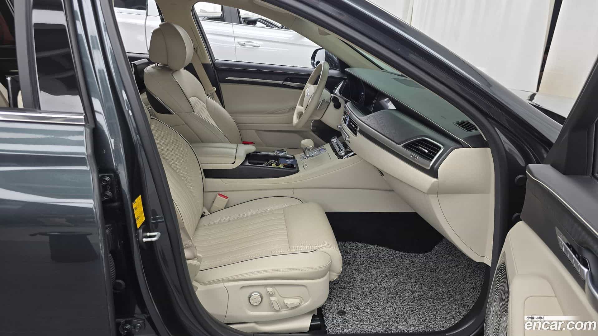 G90 Genesis 2020.2-INNER-036