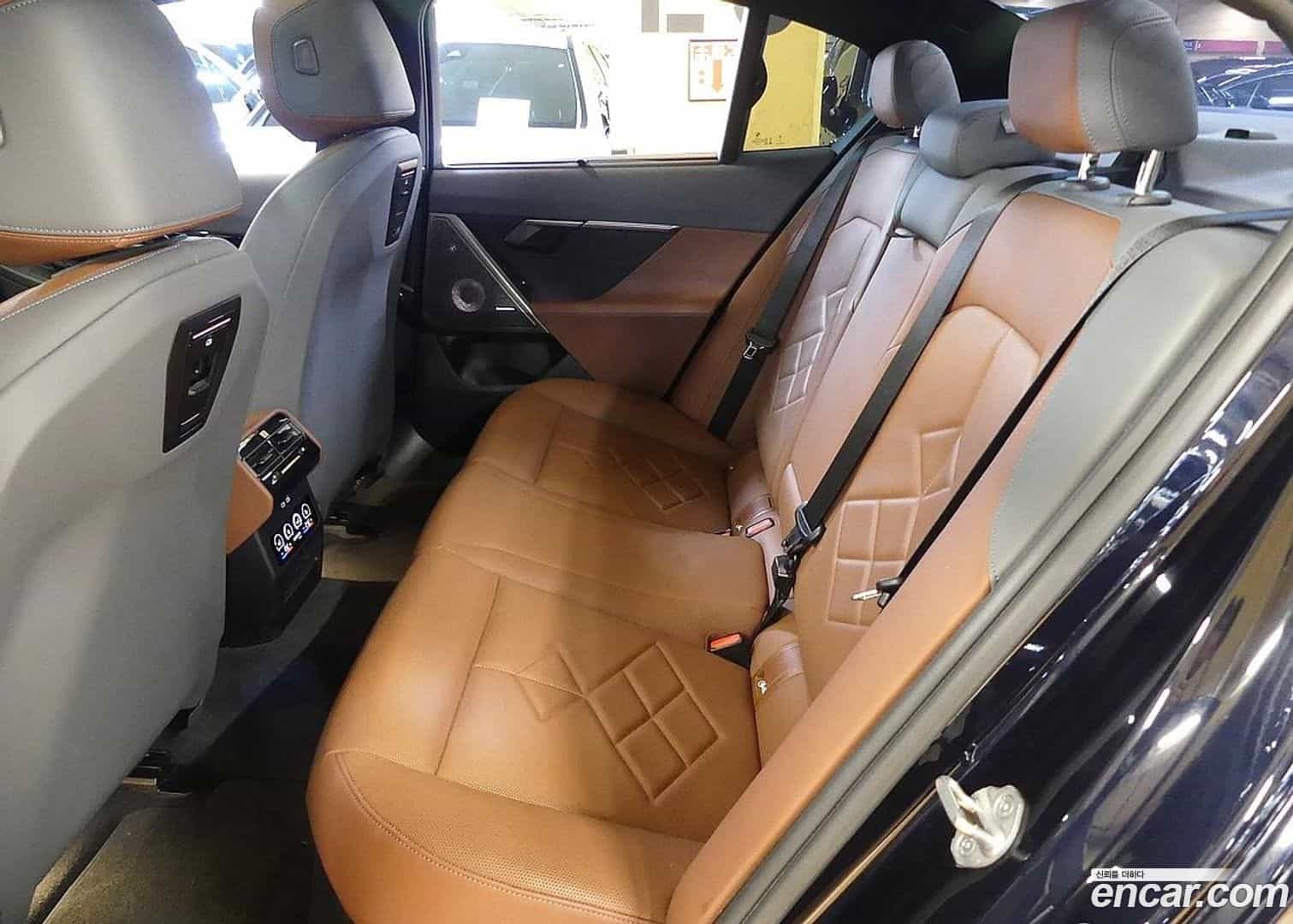 5-Series BMW 2024.8-OPTION-021
