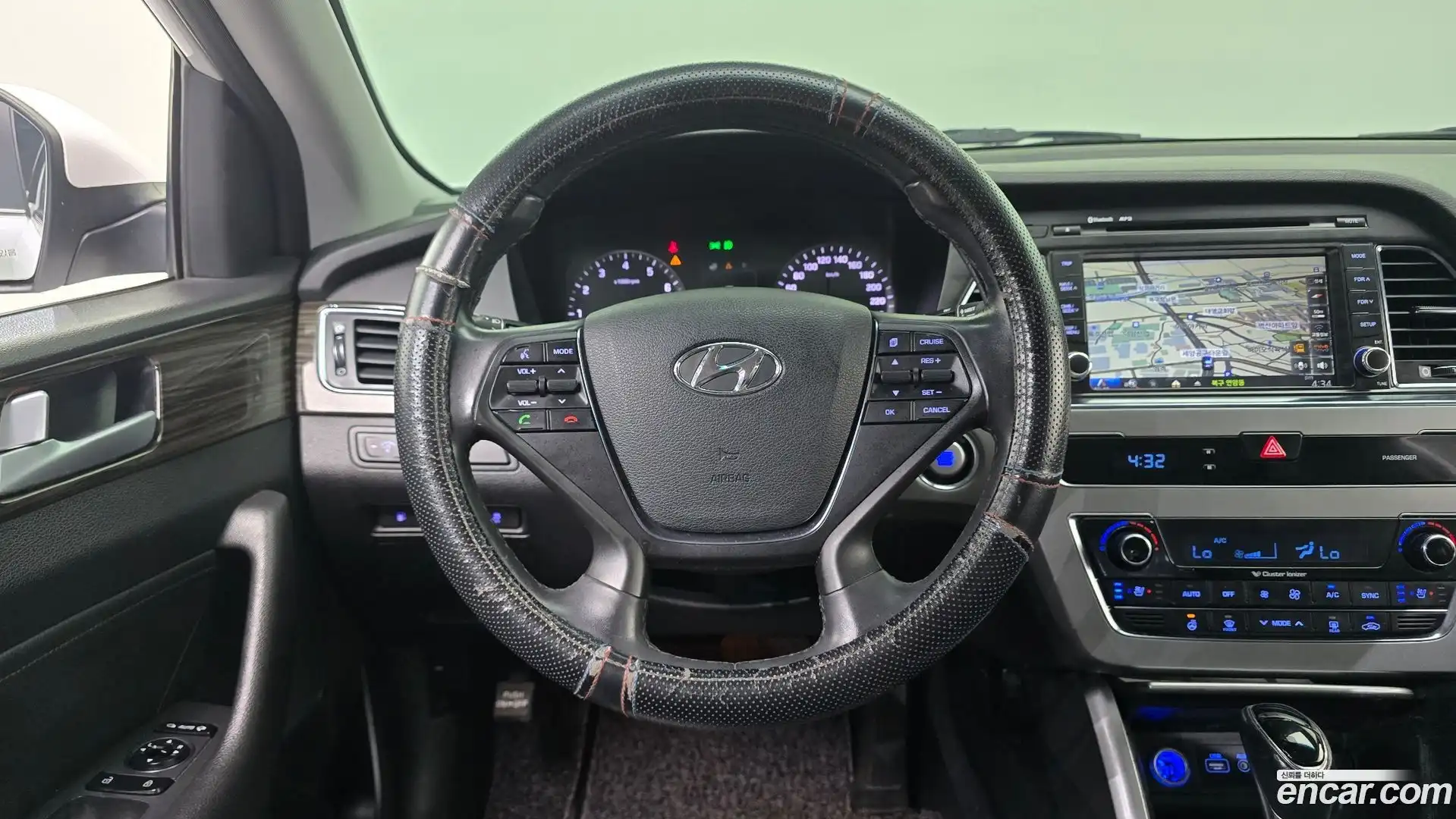 Sonata Hyundai 2014.8-OPTION-017