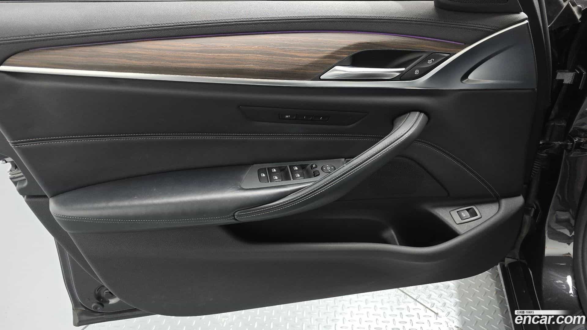 5-Series BMW 2019.5-INNER-034