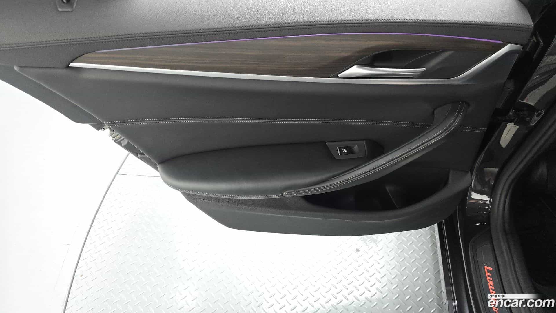 5-Series BMW 2019.5-INNER-035