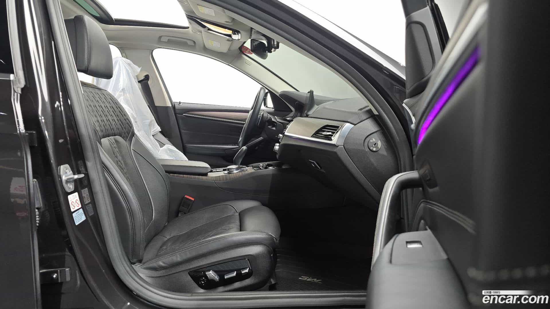 5-Series BMW 2019.5-INNER-036