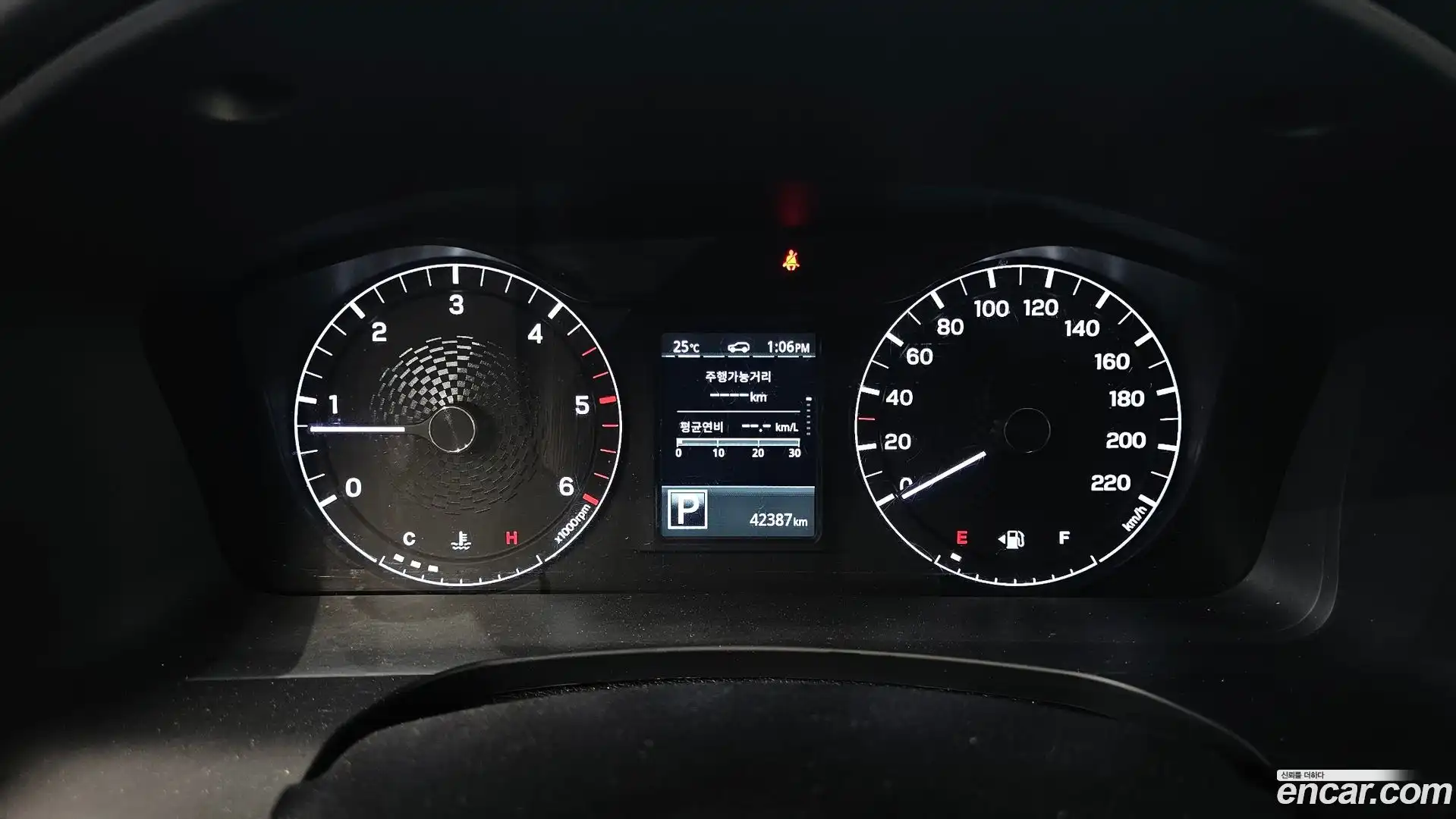 Rexton KG Mobility 2023.0-INNER-008