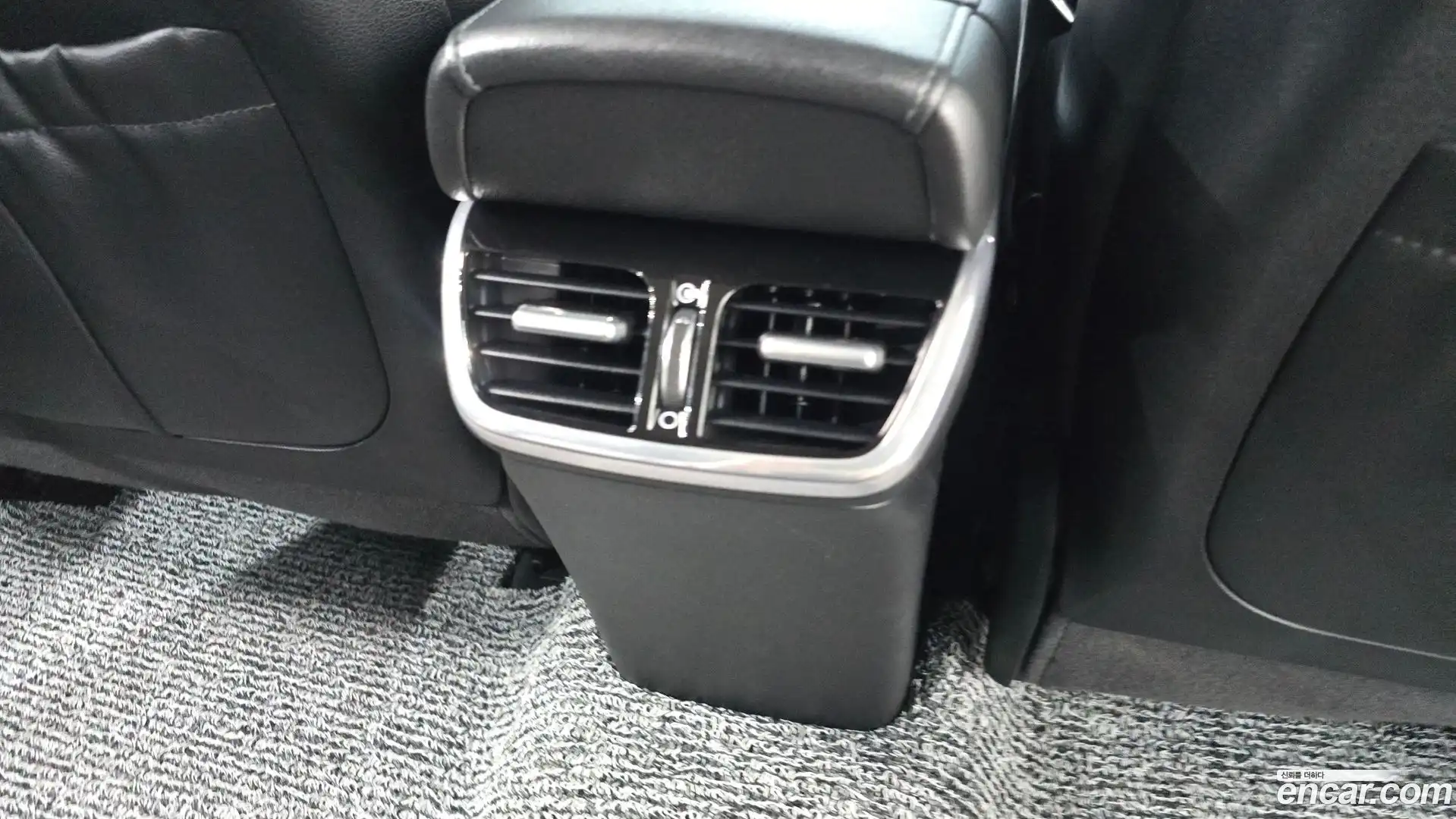Grandeur Hyundai 2020.6-OPTION-046