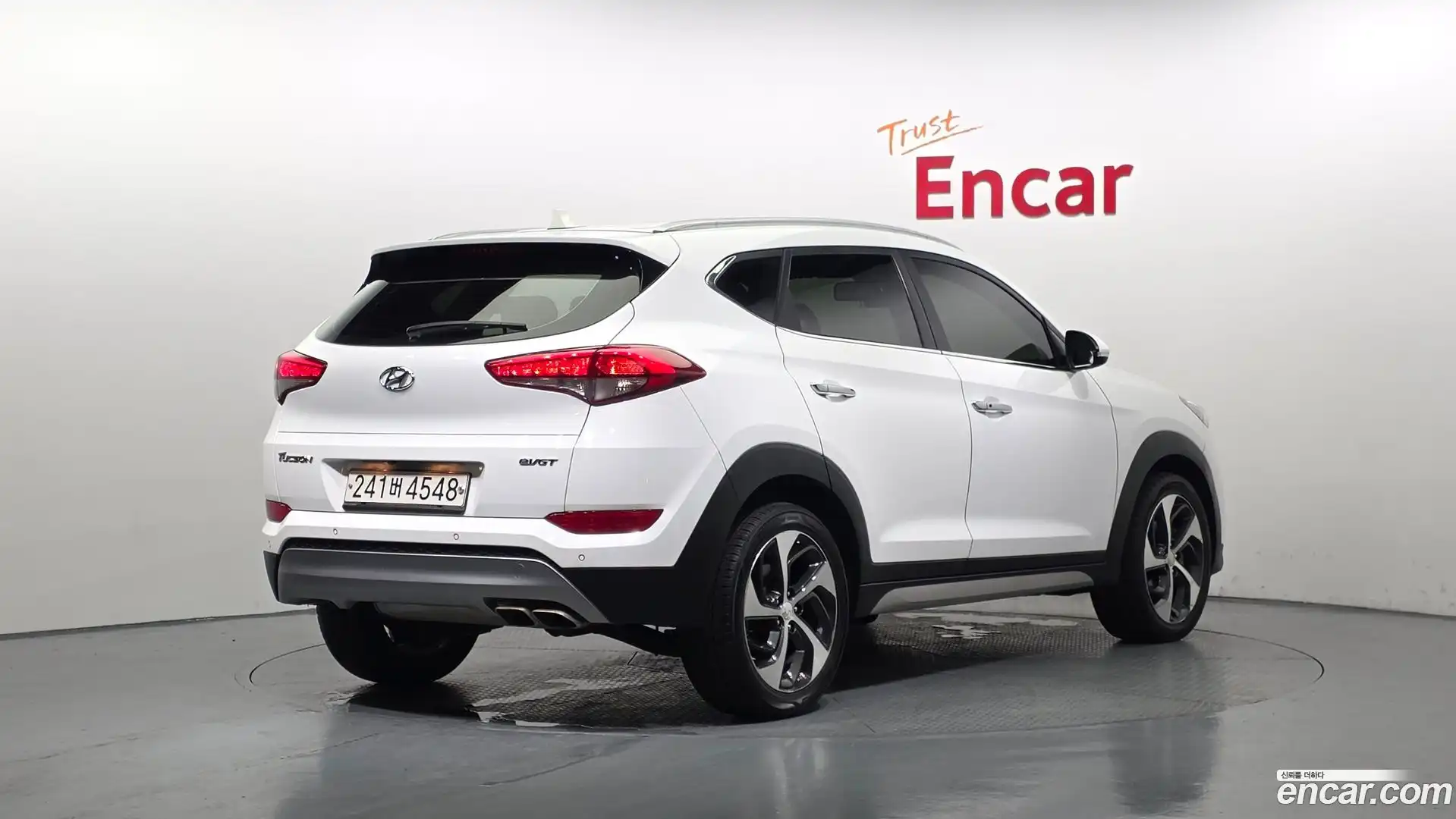 Tucson Hyundai 2016.8-OUTER-002