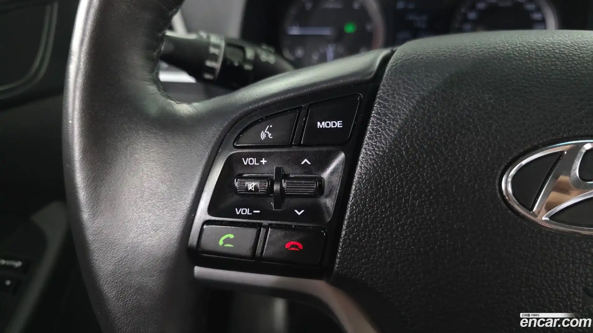 Tucson Hyundai 2016.8-OPTION-021