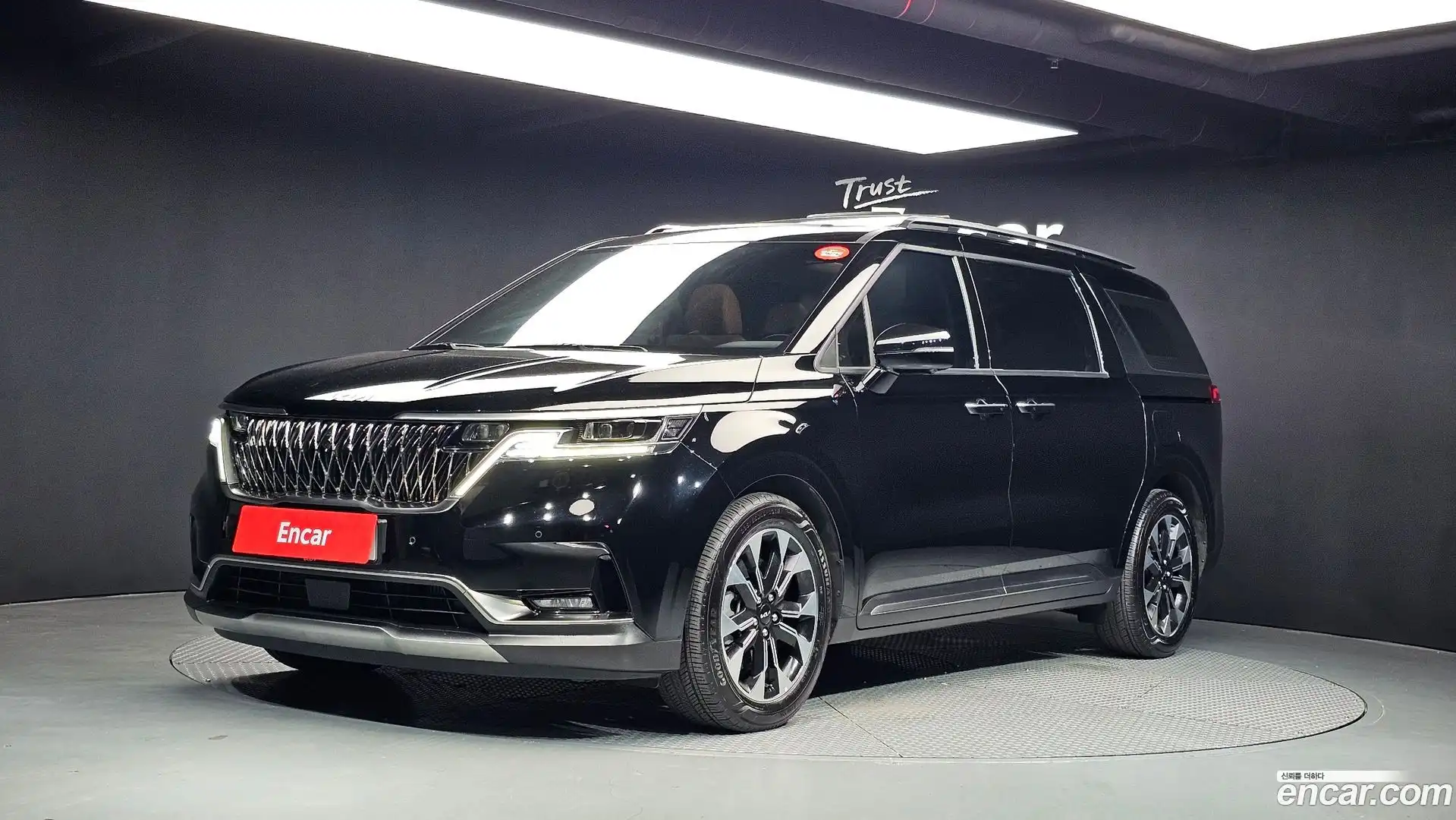 Canival Kia 2023.0-OUTER-001