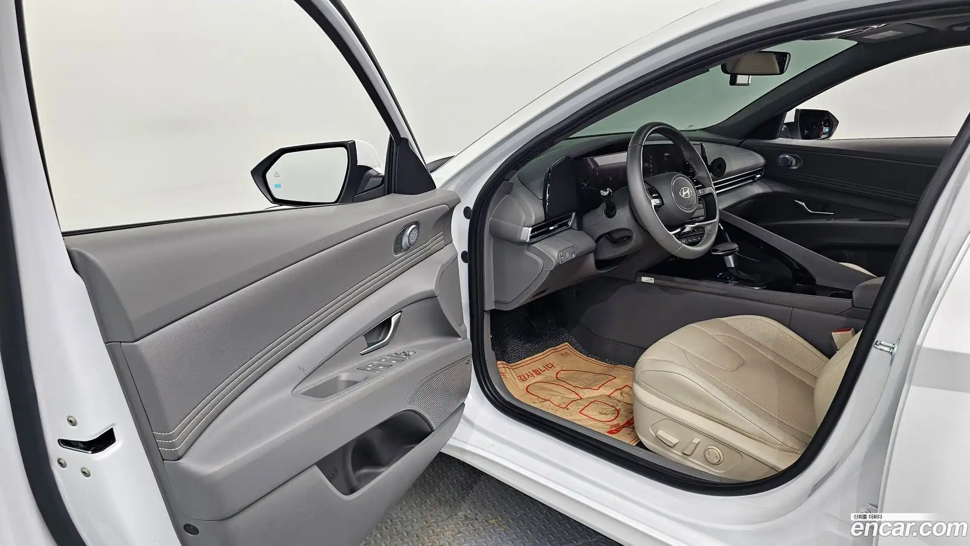 AVANTE Hyundai 2025.11-INNER-010