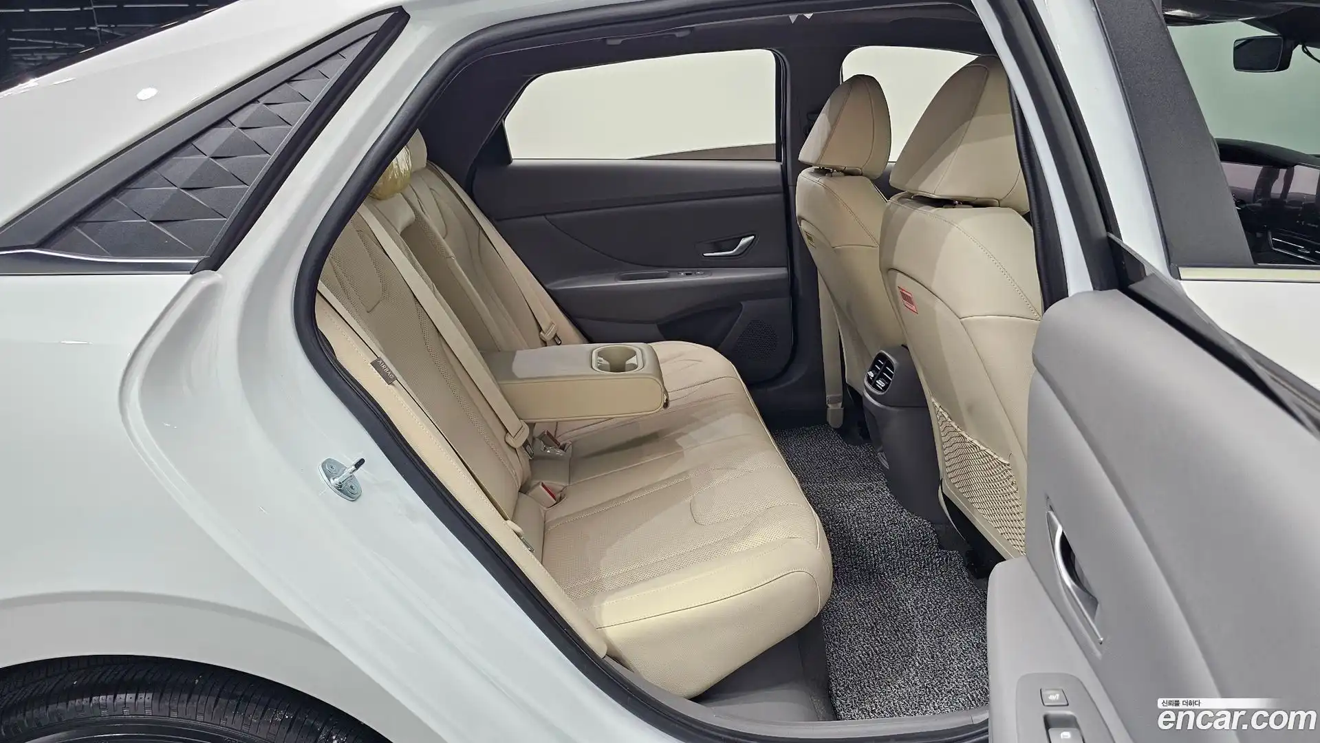 AVANTE Hyundai 2025.11-OPTION-016
