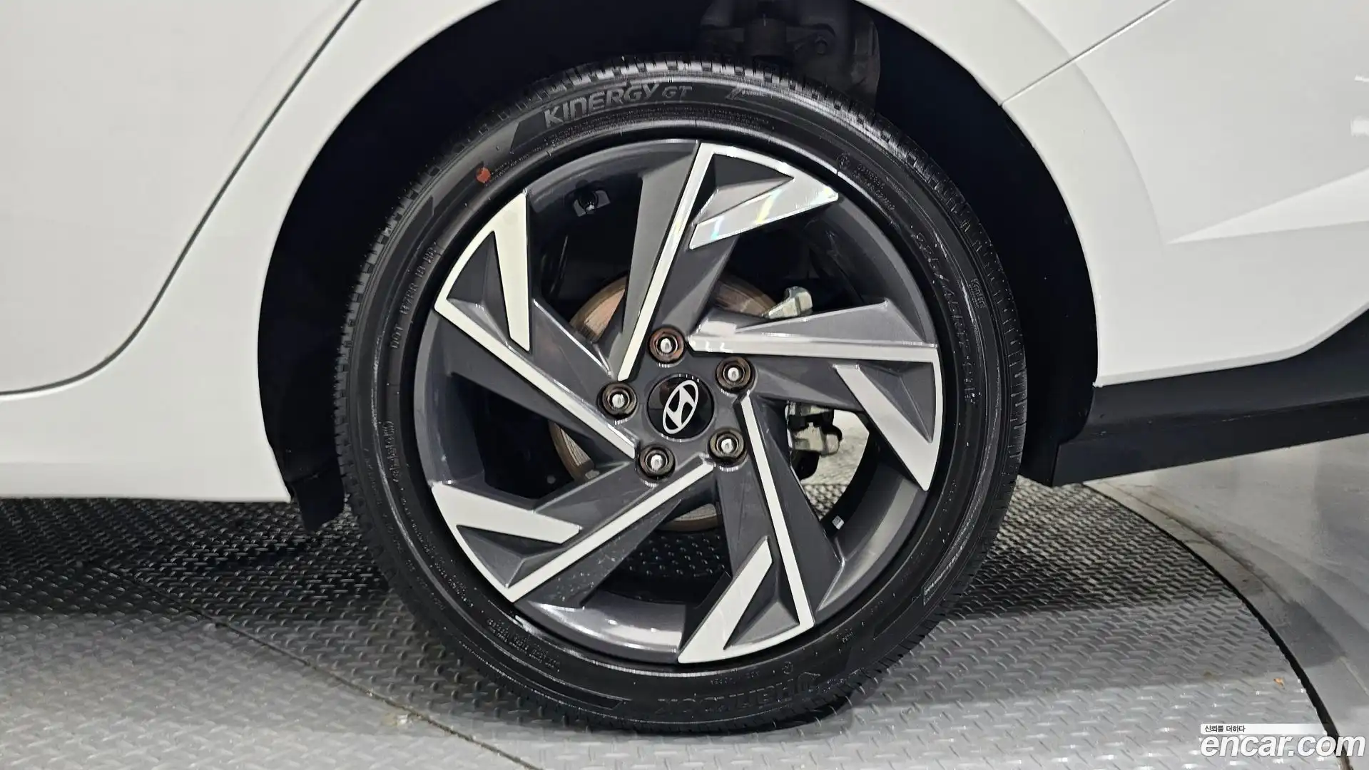 AVANTE Hyundai 2025.11-OUTER-031